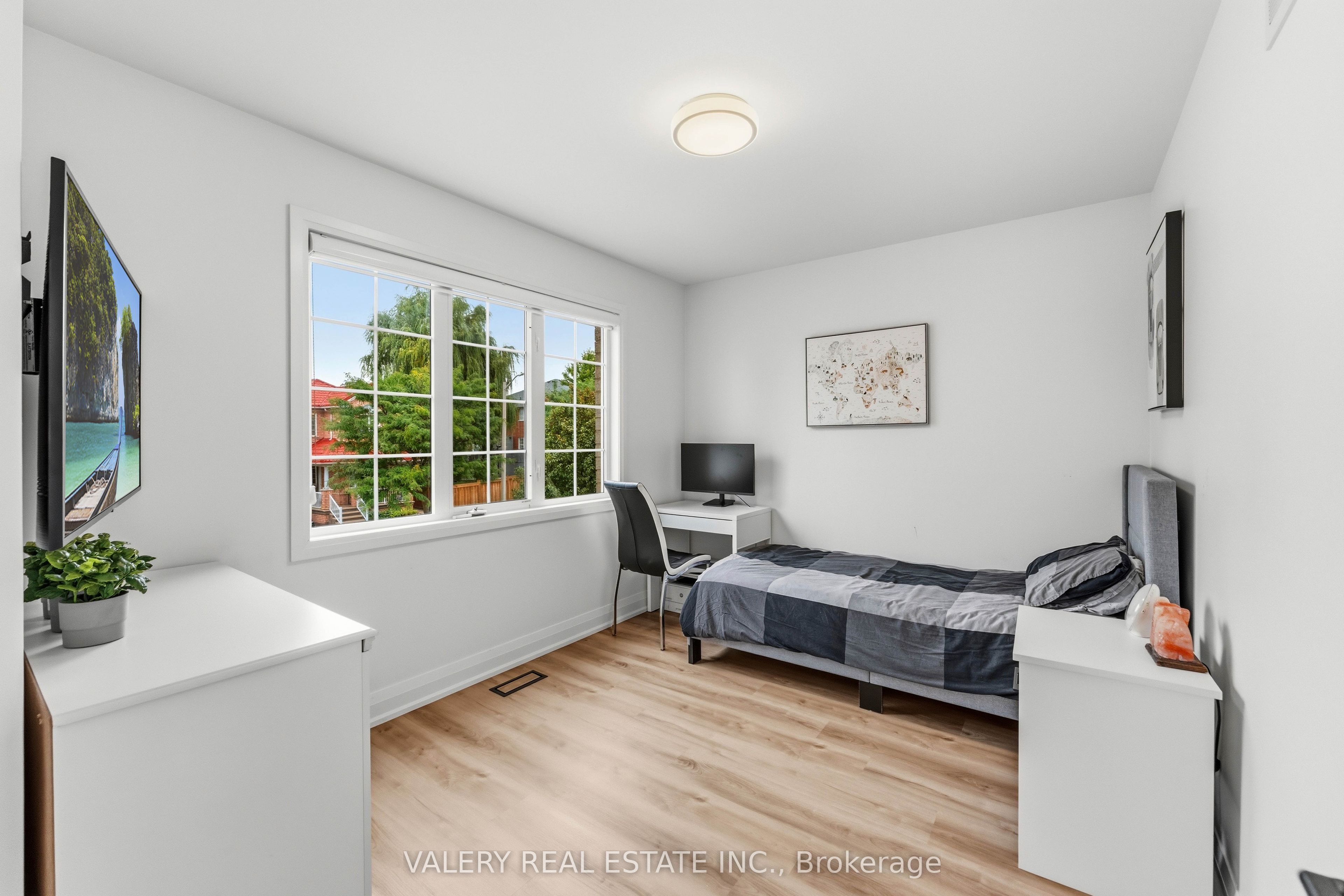 9 Vanguard Road Property Photo 23