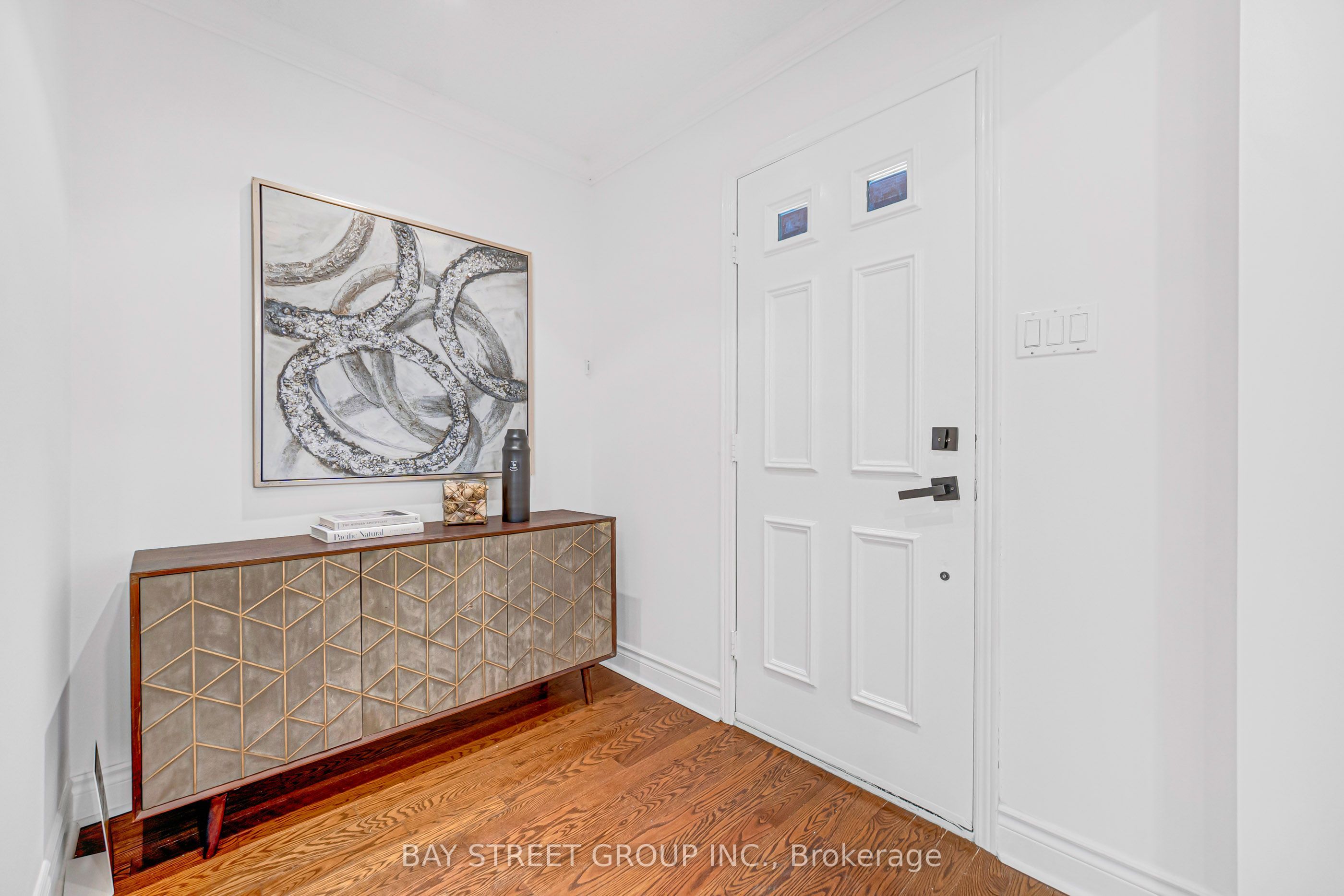 16 Innisbrook Crescent Property Photo 3