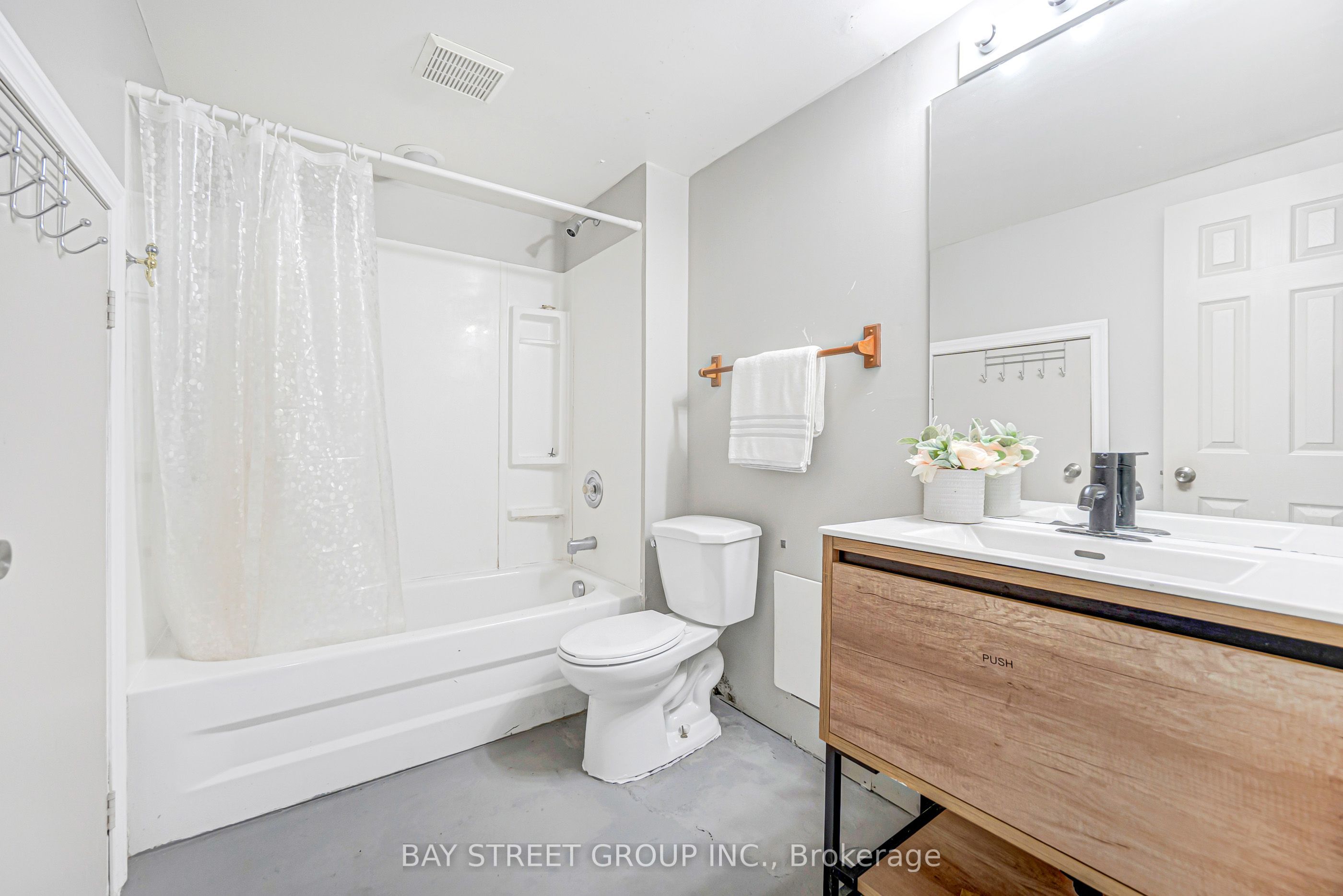 16 Innisbrook Crescent Property Photo 41