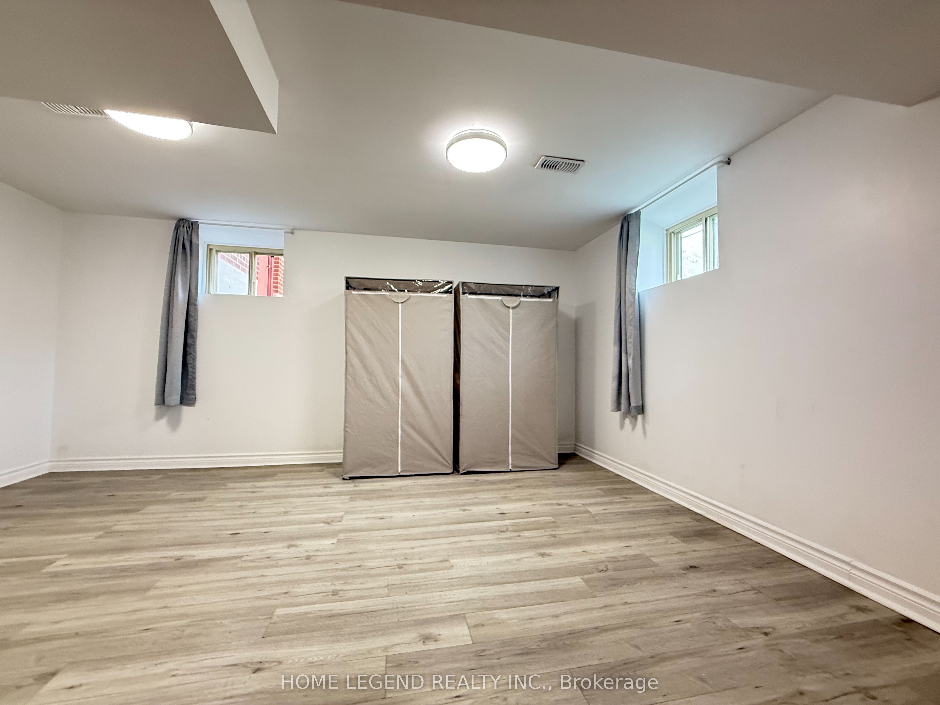 427 Taylor Mills Unit B Drive S Bsmt Property Photo 4
