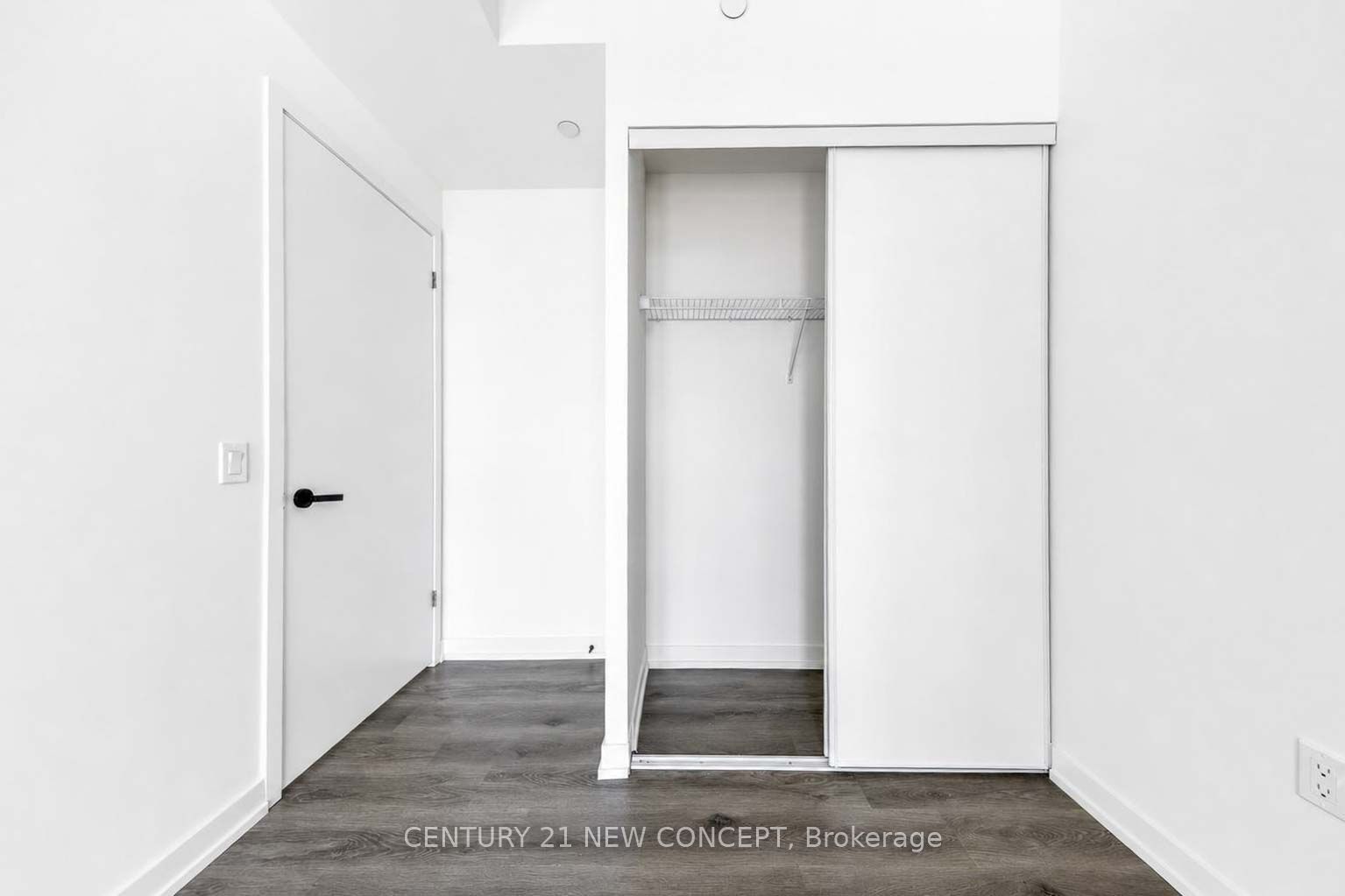 225 Commerce Street 2106 Property Photo 15