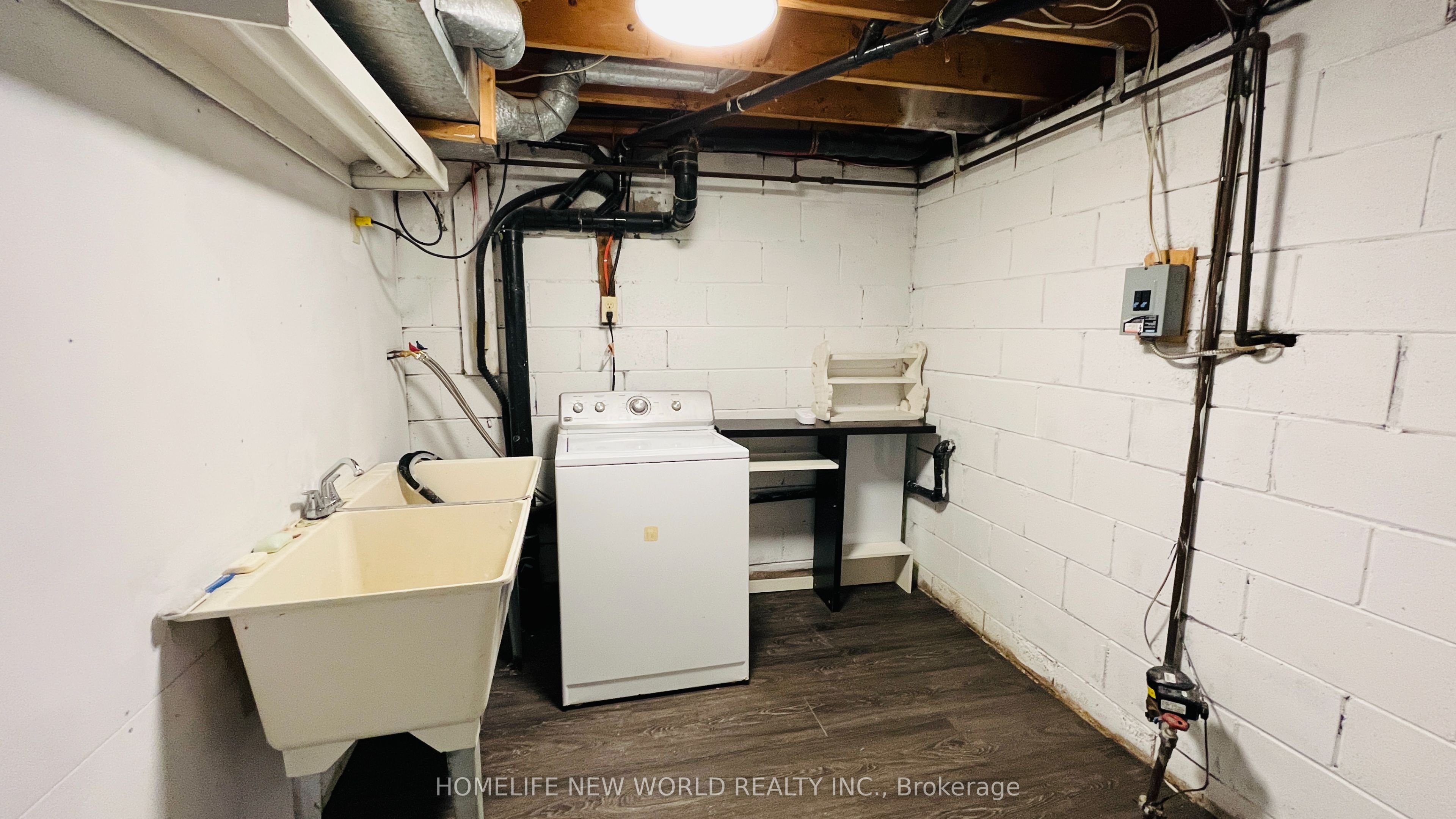 38 Weldrick Road W Lower Property Photo 15
