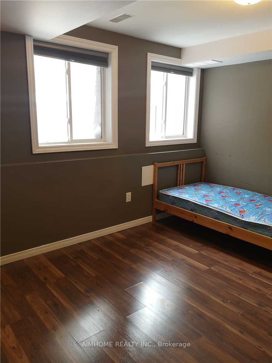 28 Martell Gate Gl Unit Property Photo 3