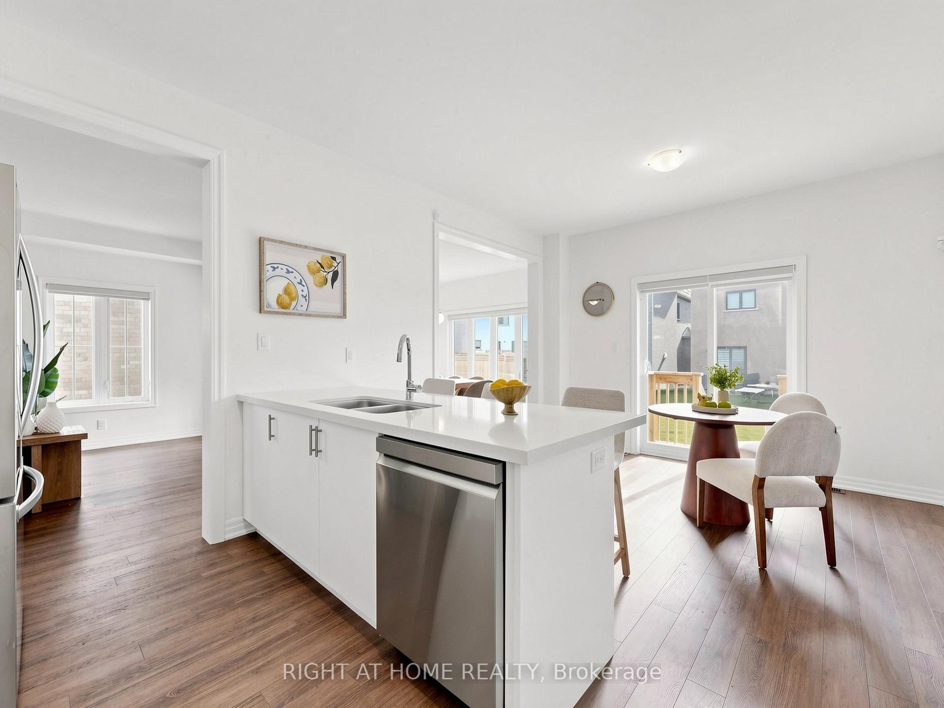 10 George Ellis Drive Property Photo 18