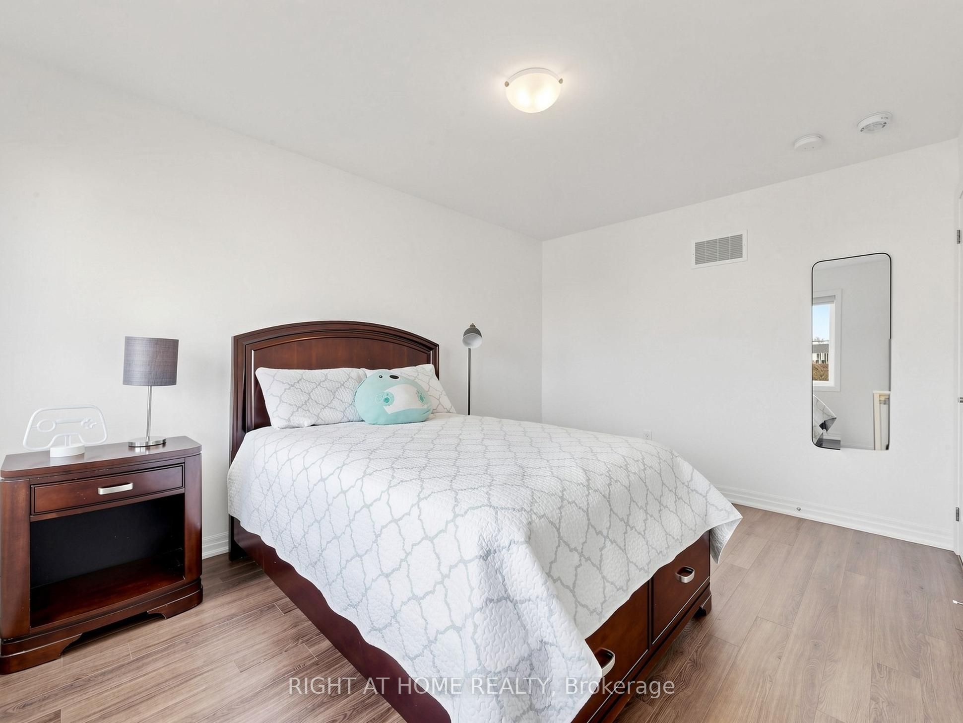 10 George Ellis Drive Property Photo 30