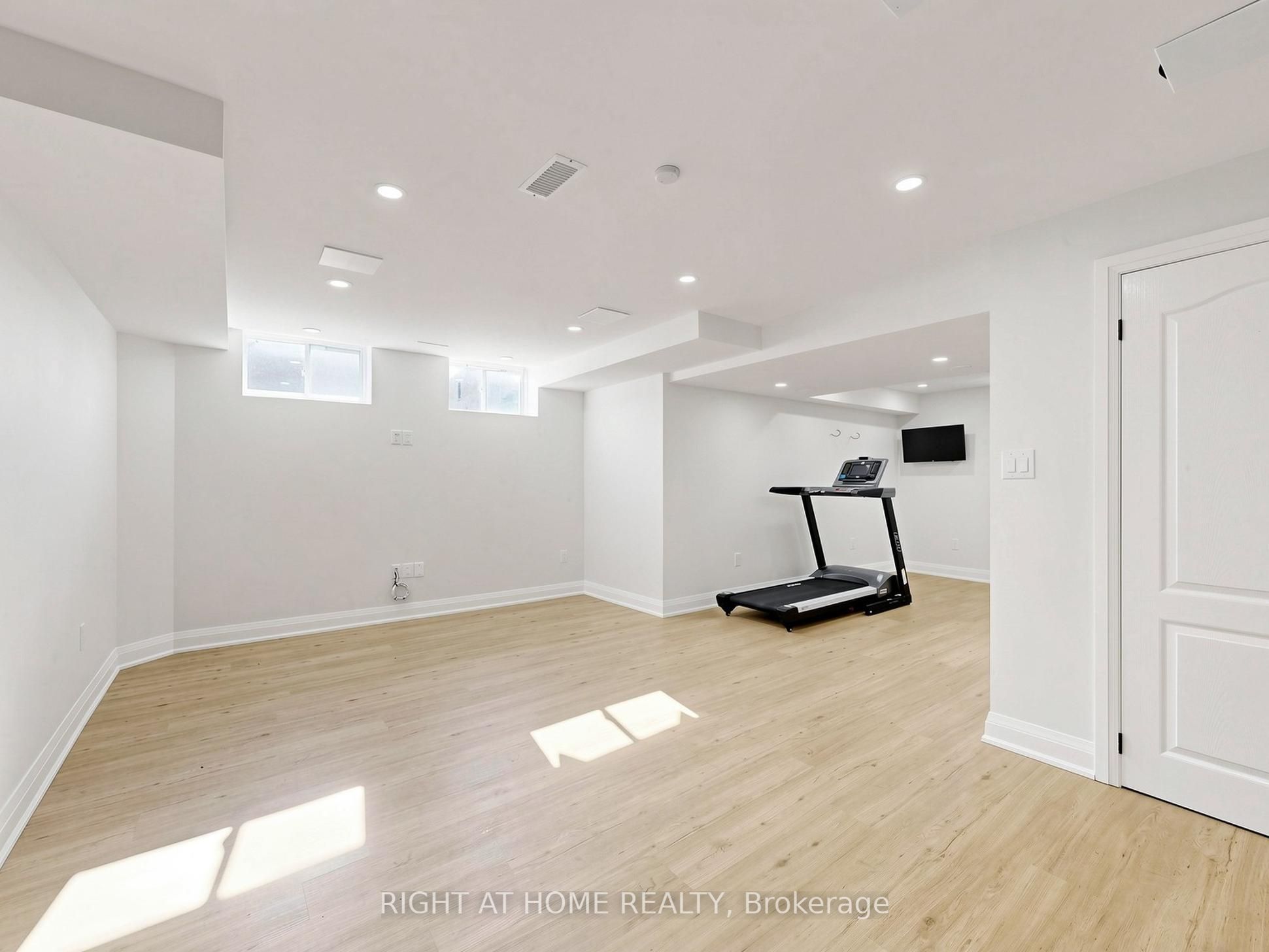 10 George Ellis Drive Property Photo 38