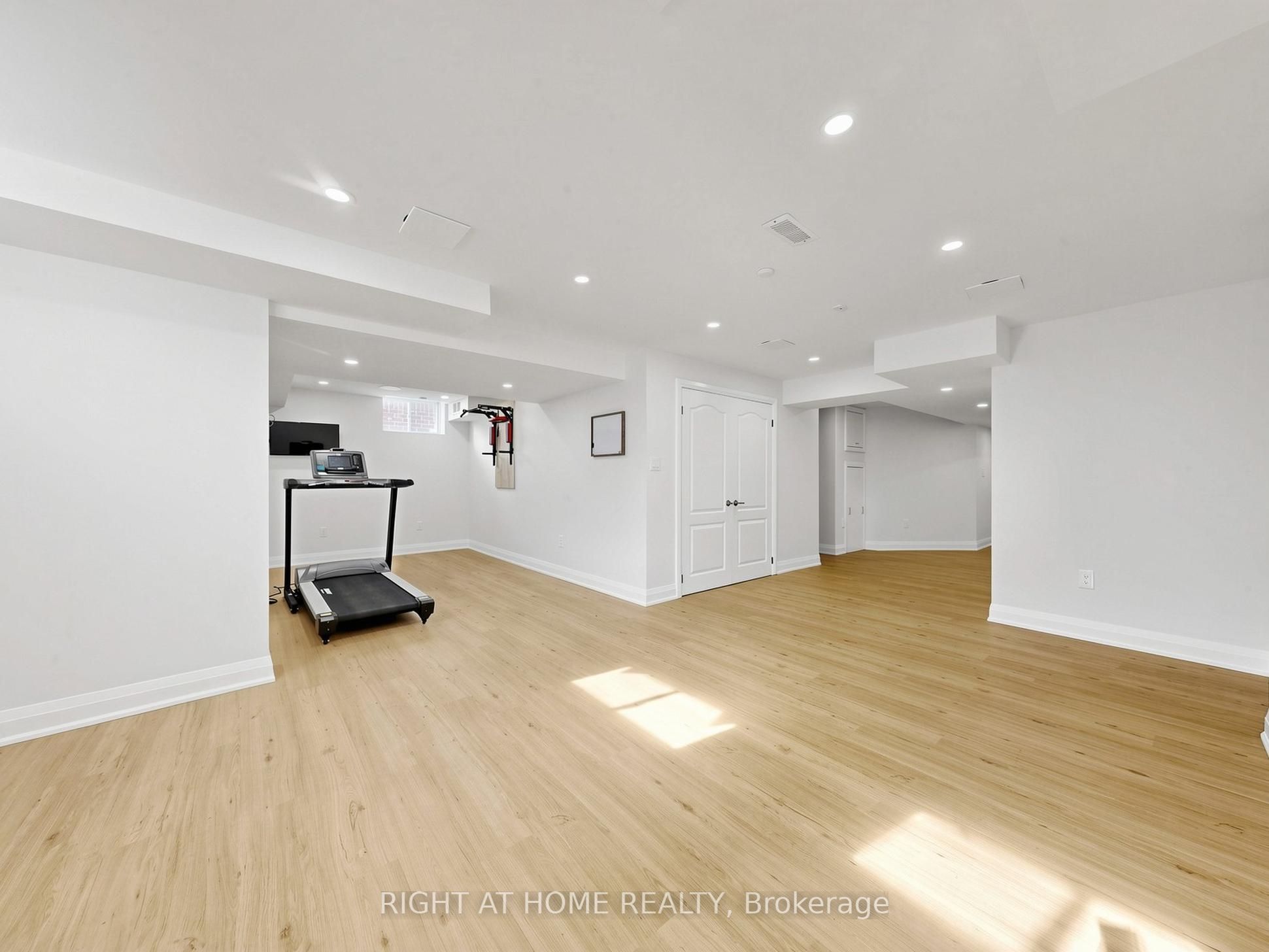 10 George Ellis Drive Property Photo 40