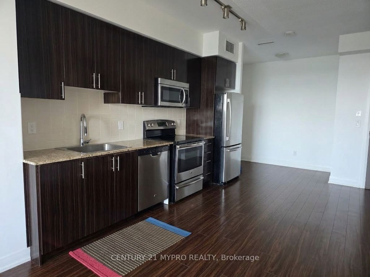 7161 Yonge Street 1830 Property Photo 17