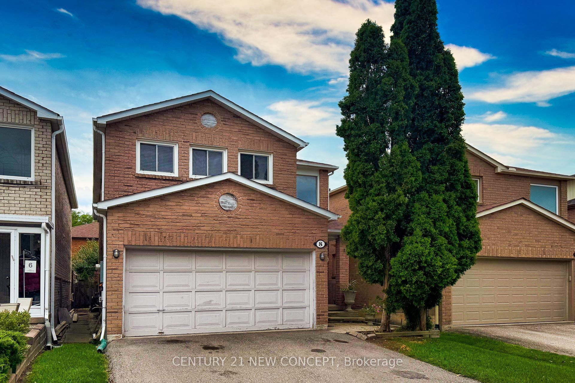 8 Millcroft Way Property Photo 2