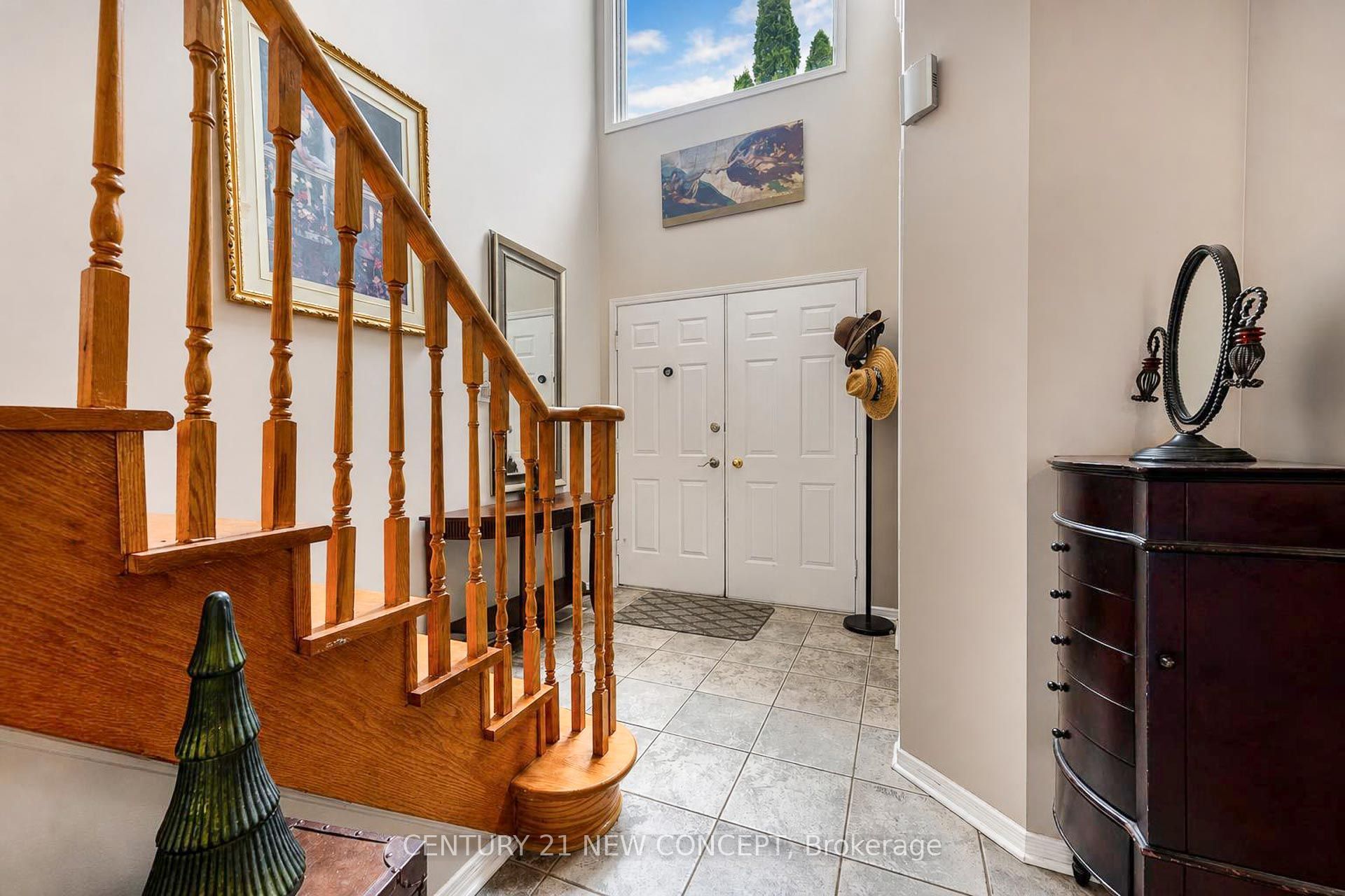8 Millcroft Way Property Photo 6