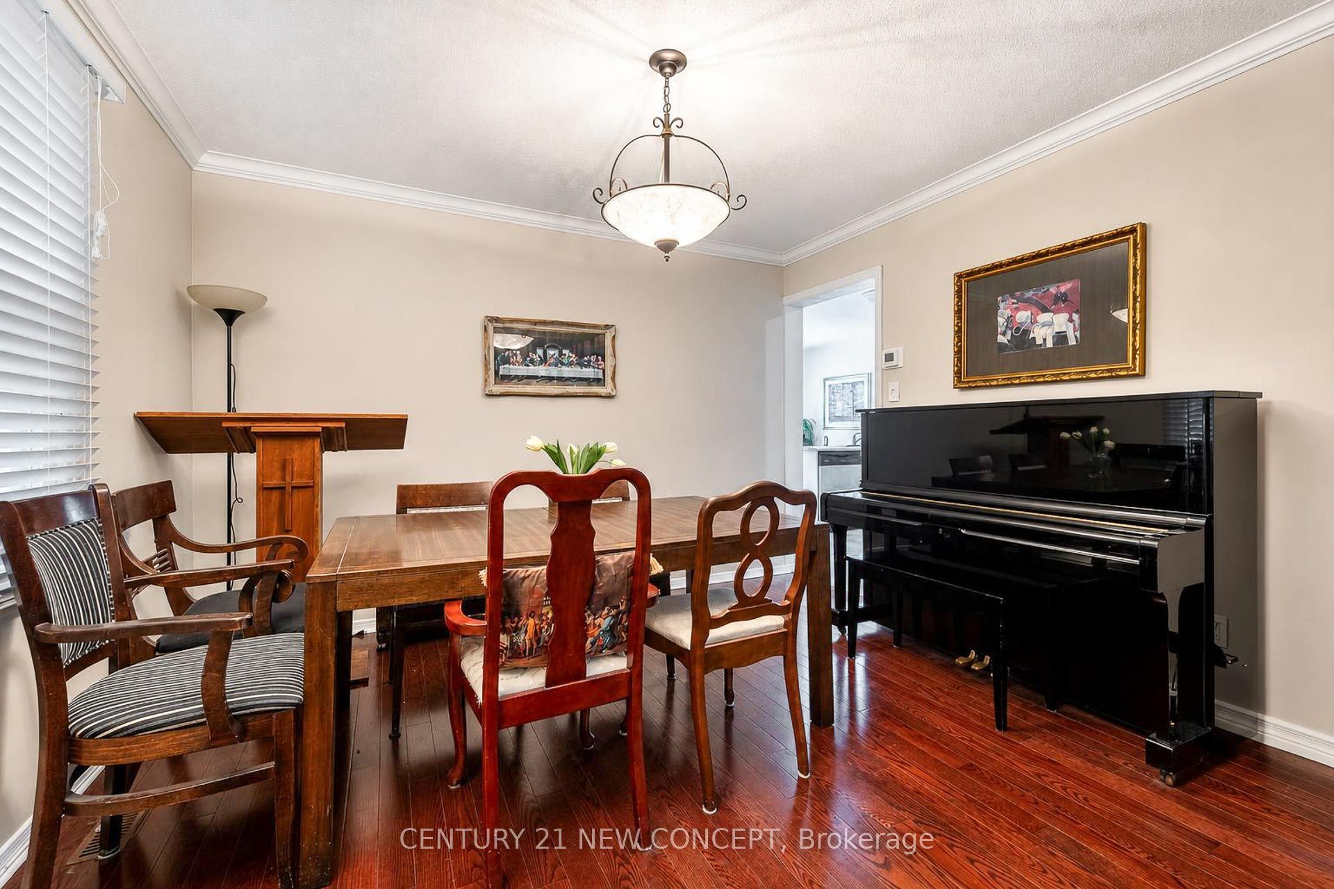 8 Millcroft Way Property Photo 11