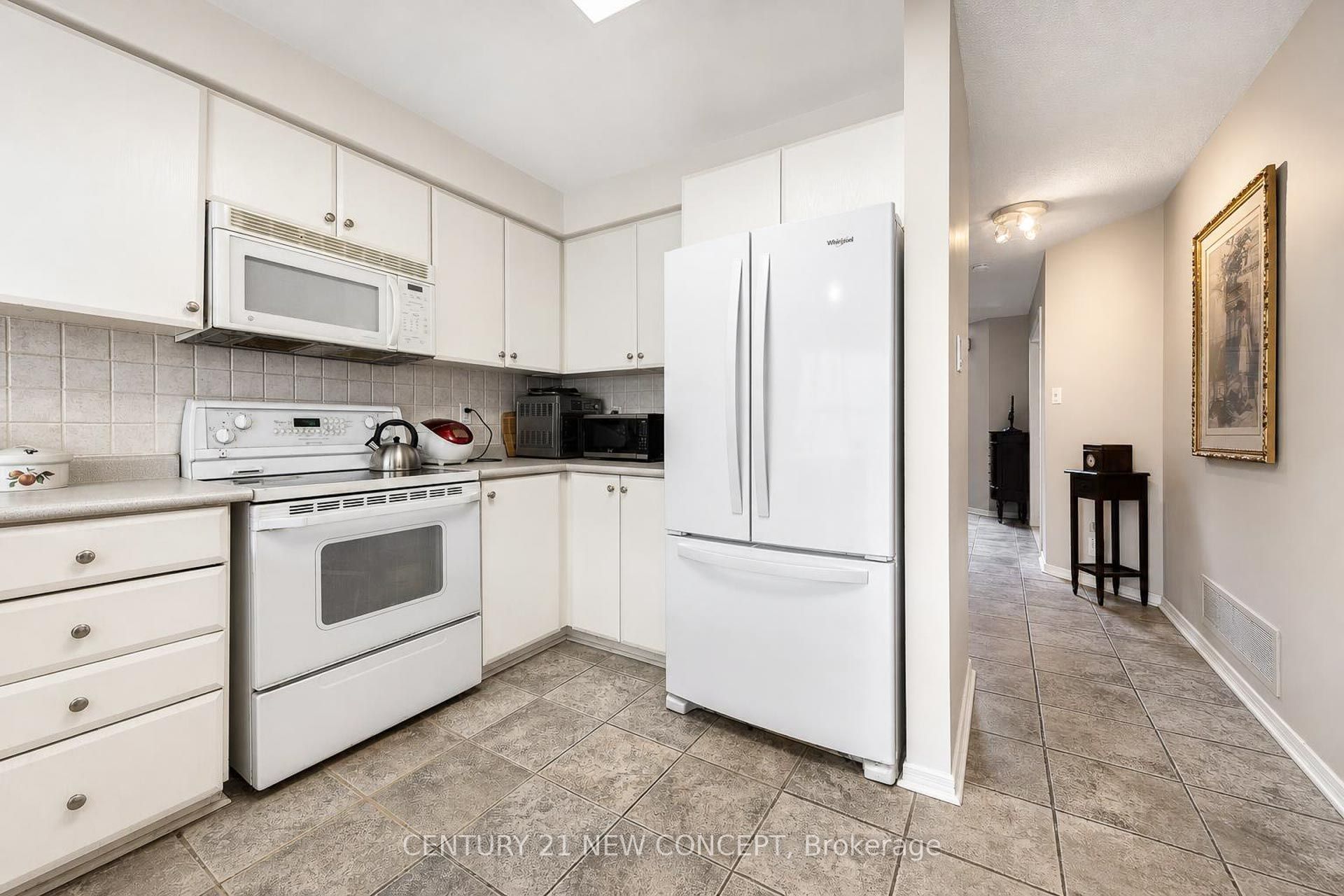 8 Millcroft Way Property Photo 12