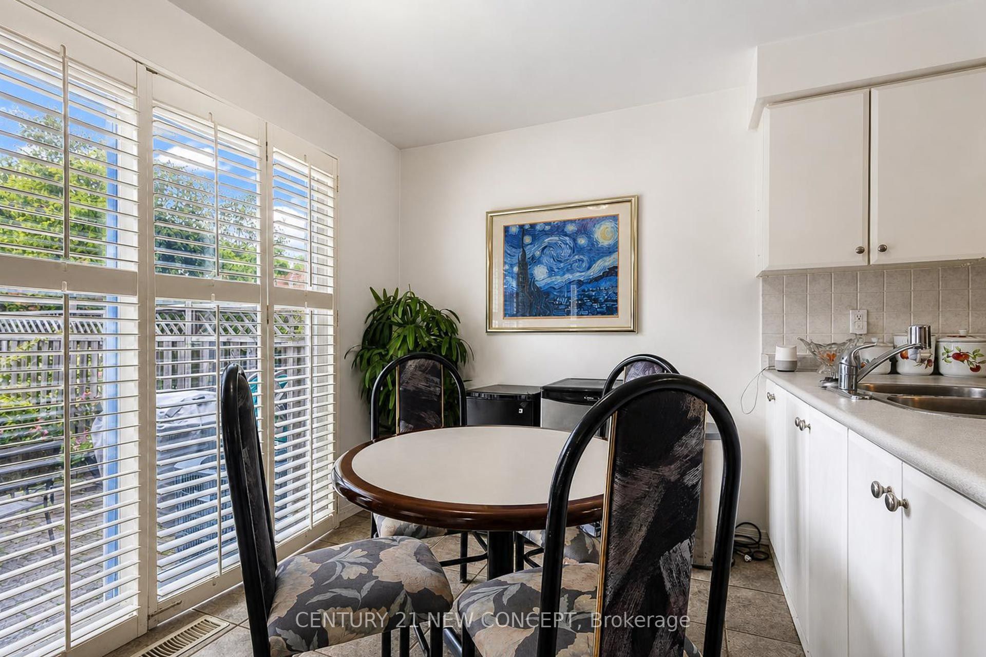 8 Millcroft Way Property Photo 15