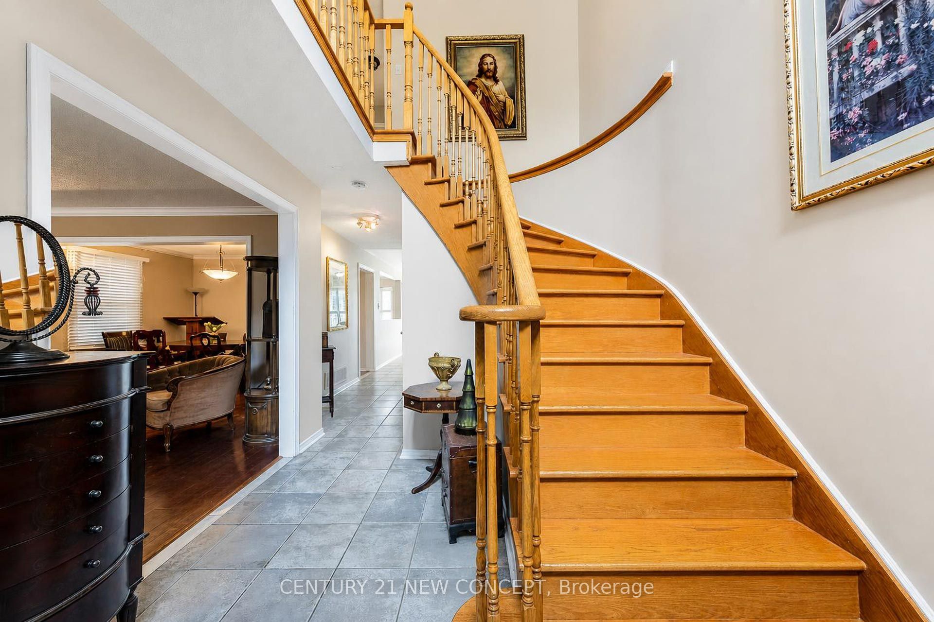 8 Millcroft Way Property Photo 18
