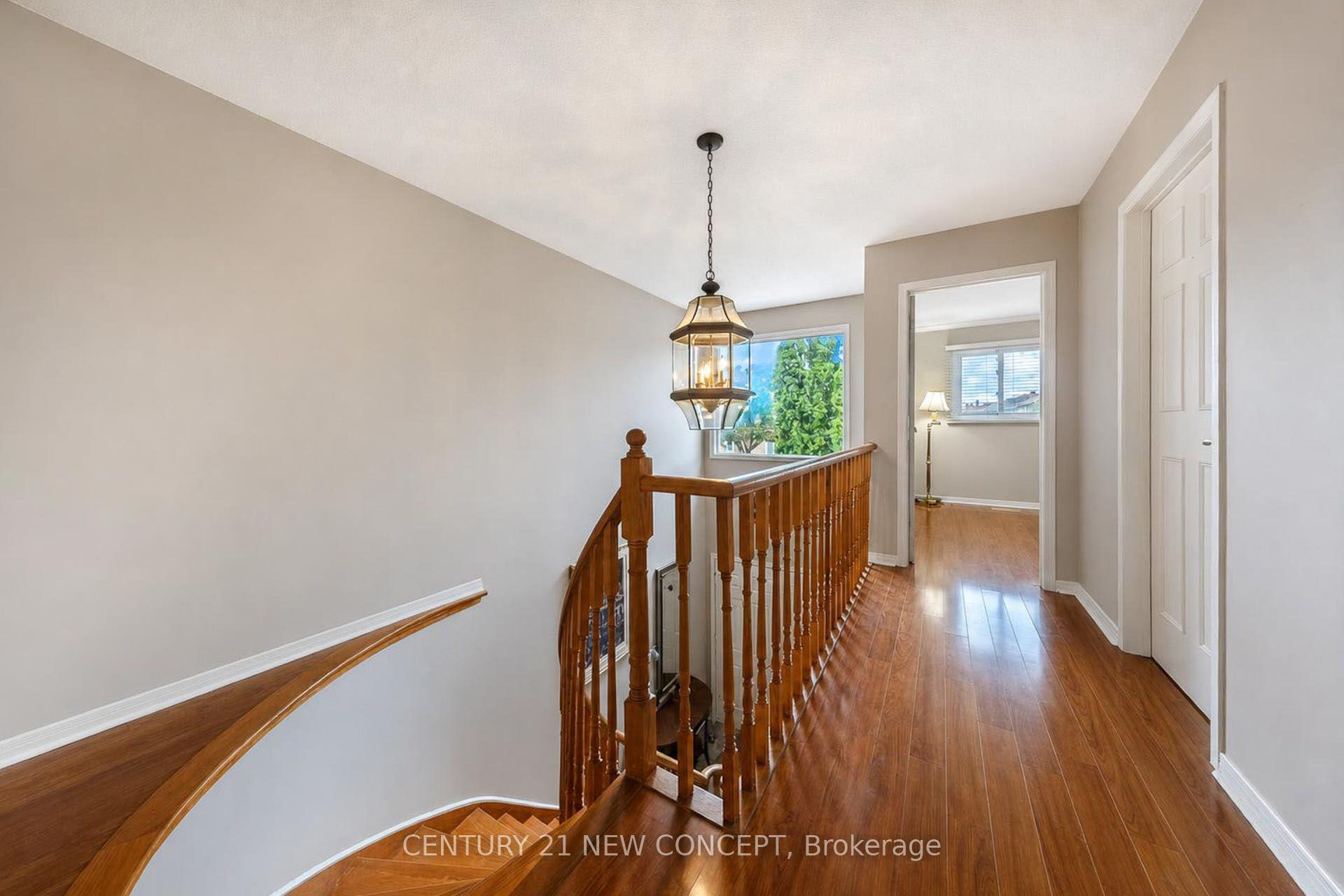 8 Millcroft Way Property Photo 20
