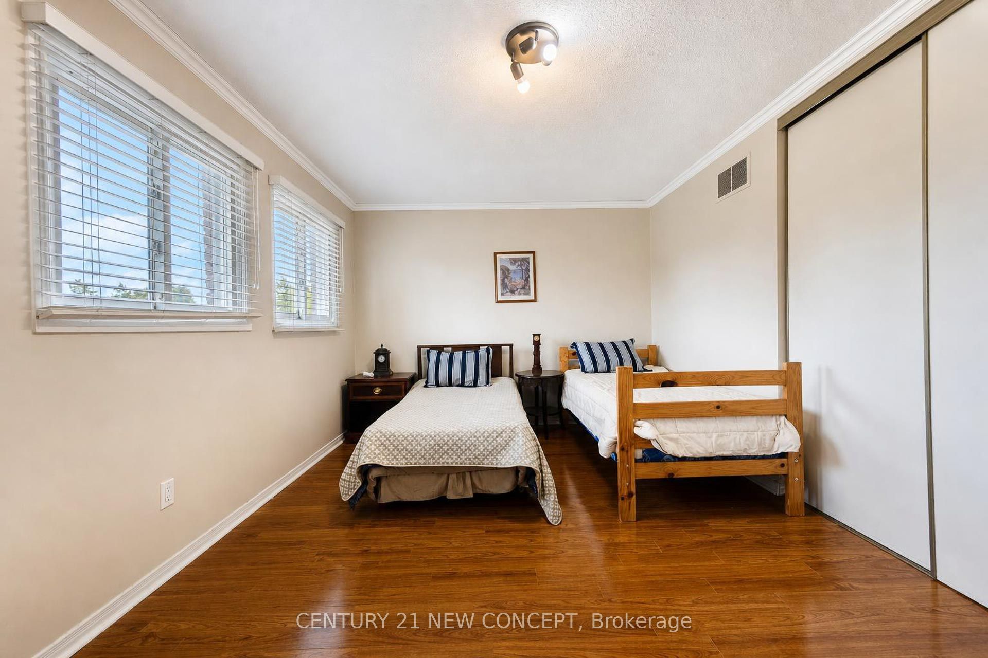 8 Millcroft Way Property Photo 22