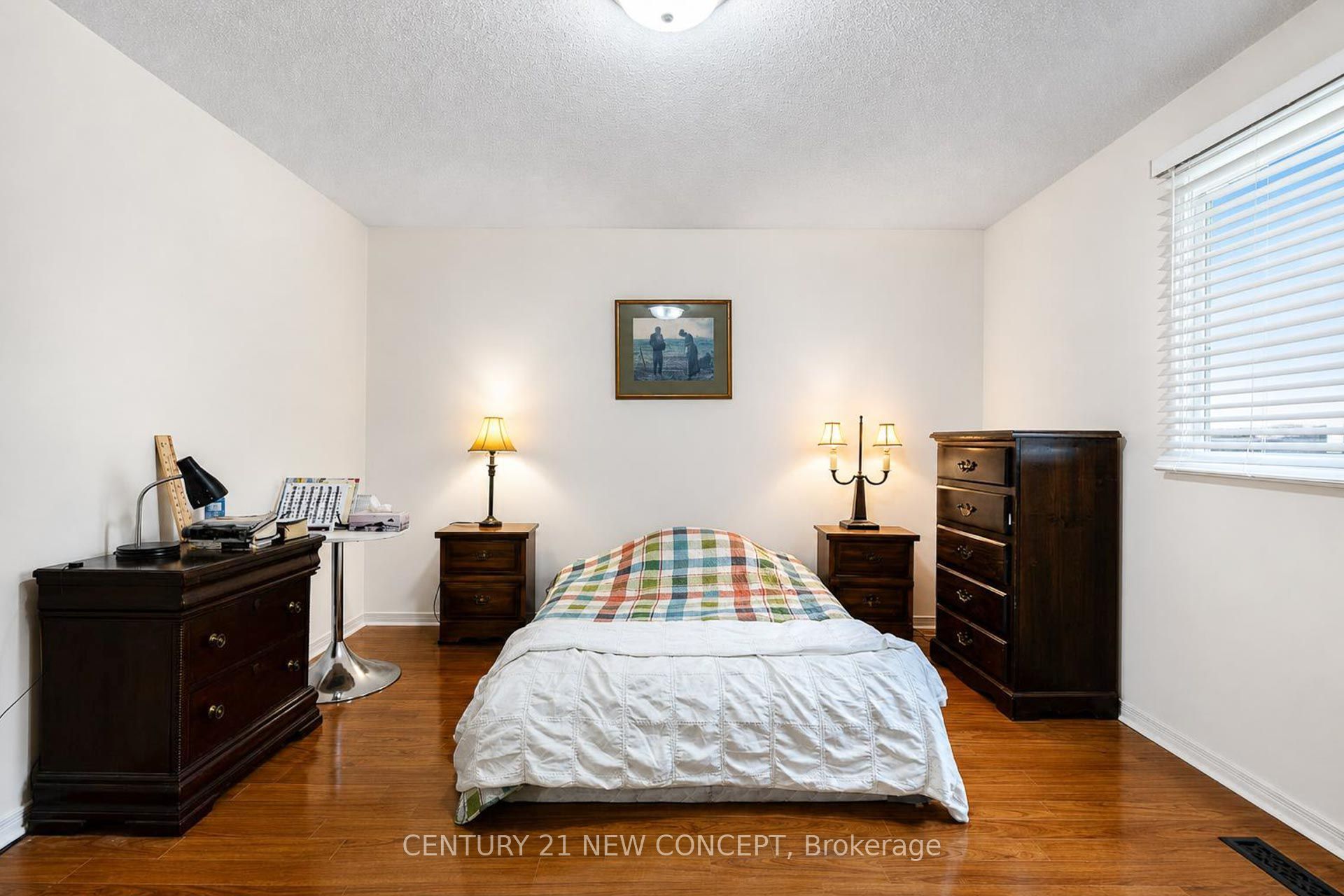 8 Millcroft Way Property Photo 30