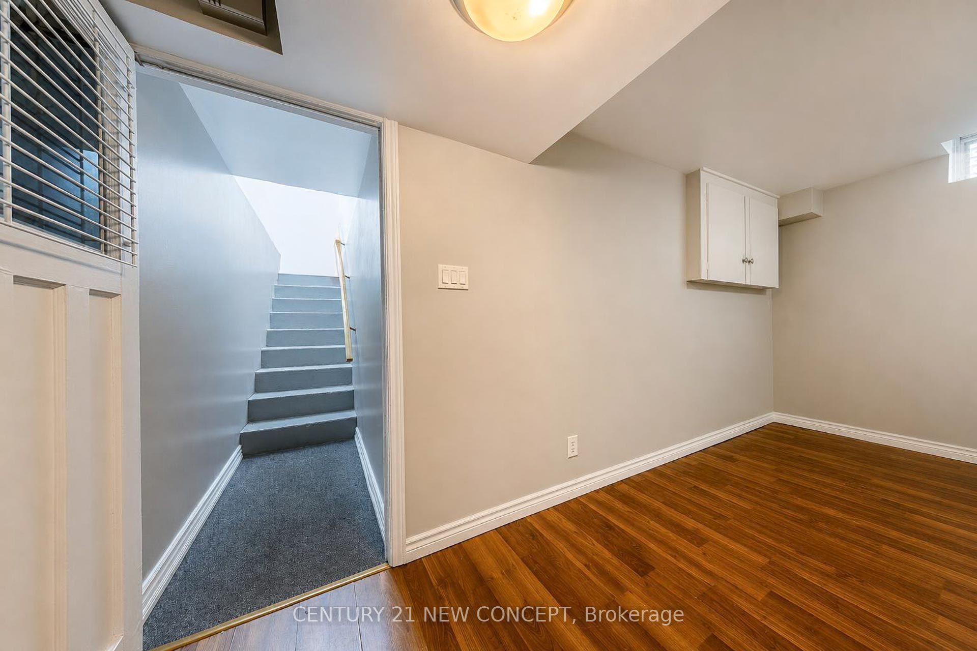 8 Millcroft Way Property Photo 32