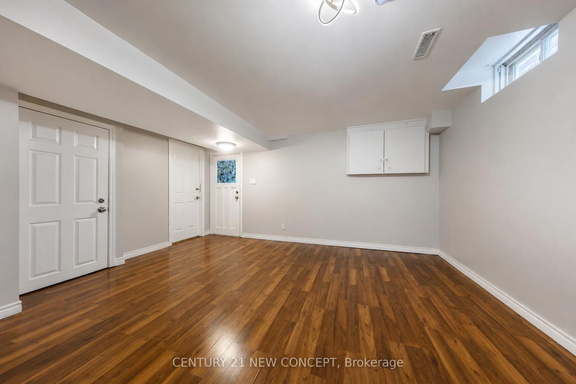 8 Millcroft Way Property Photo 34