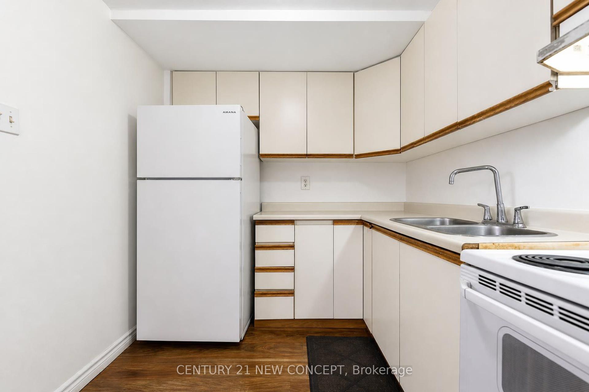 8 Millcroft Way Property Photo 35