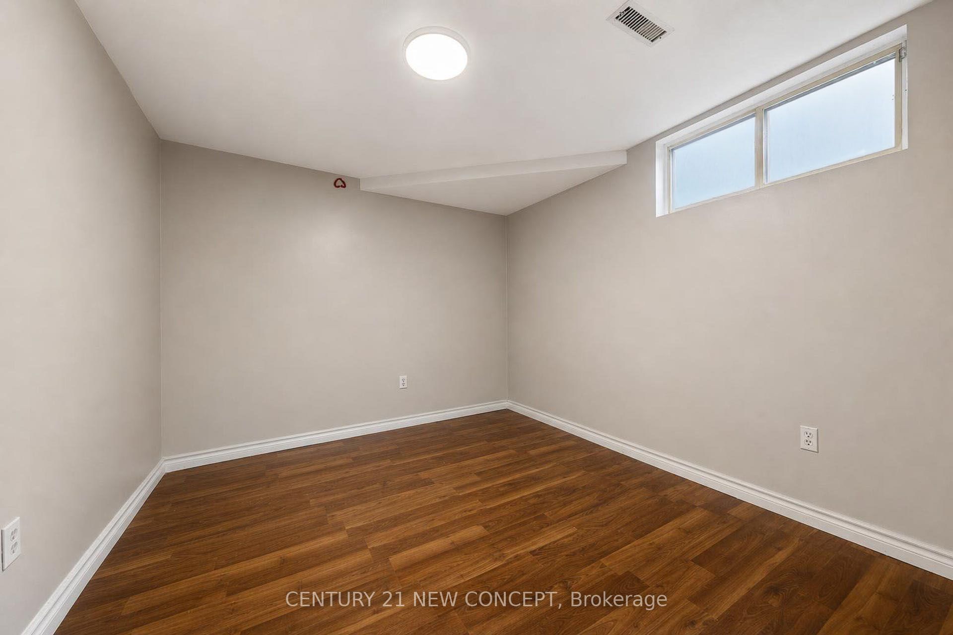 8 Millcroft Way Property Photo 39
