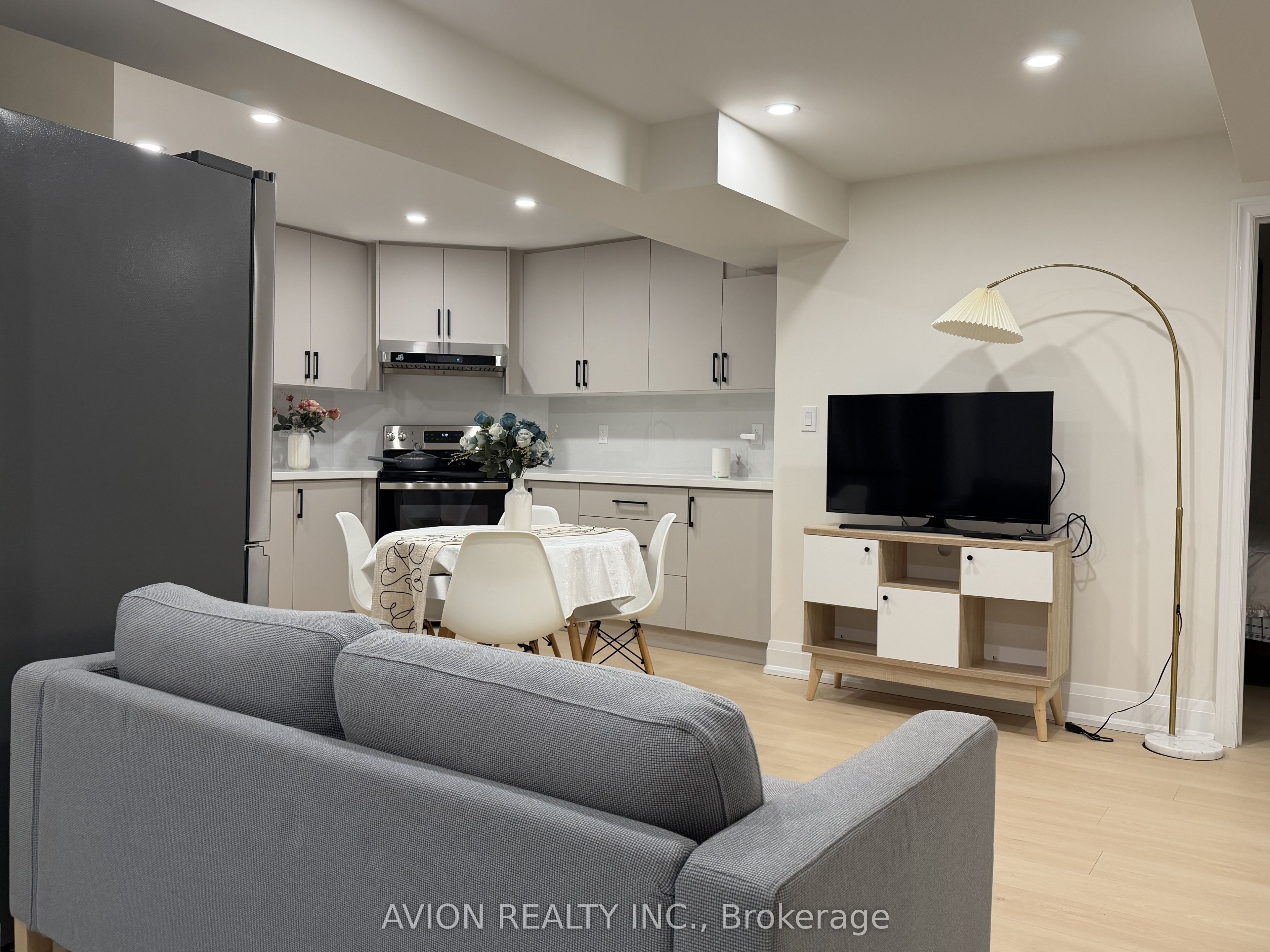 79 Sweet Water Crescent Basement Property Photo 8