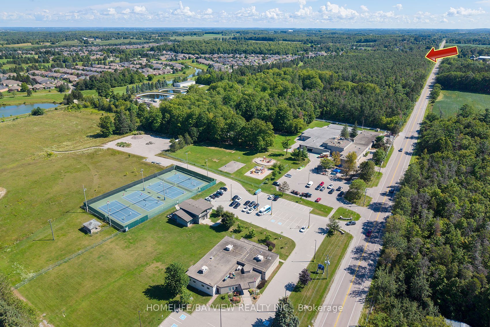 5844 & 5912 Aurora Road Property Photo 9