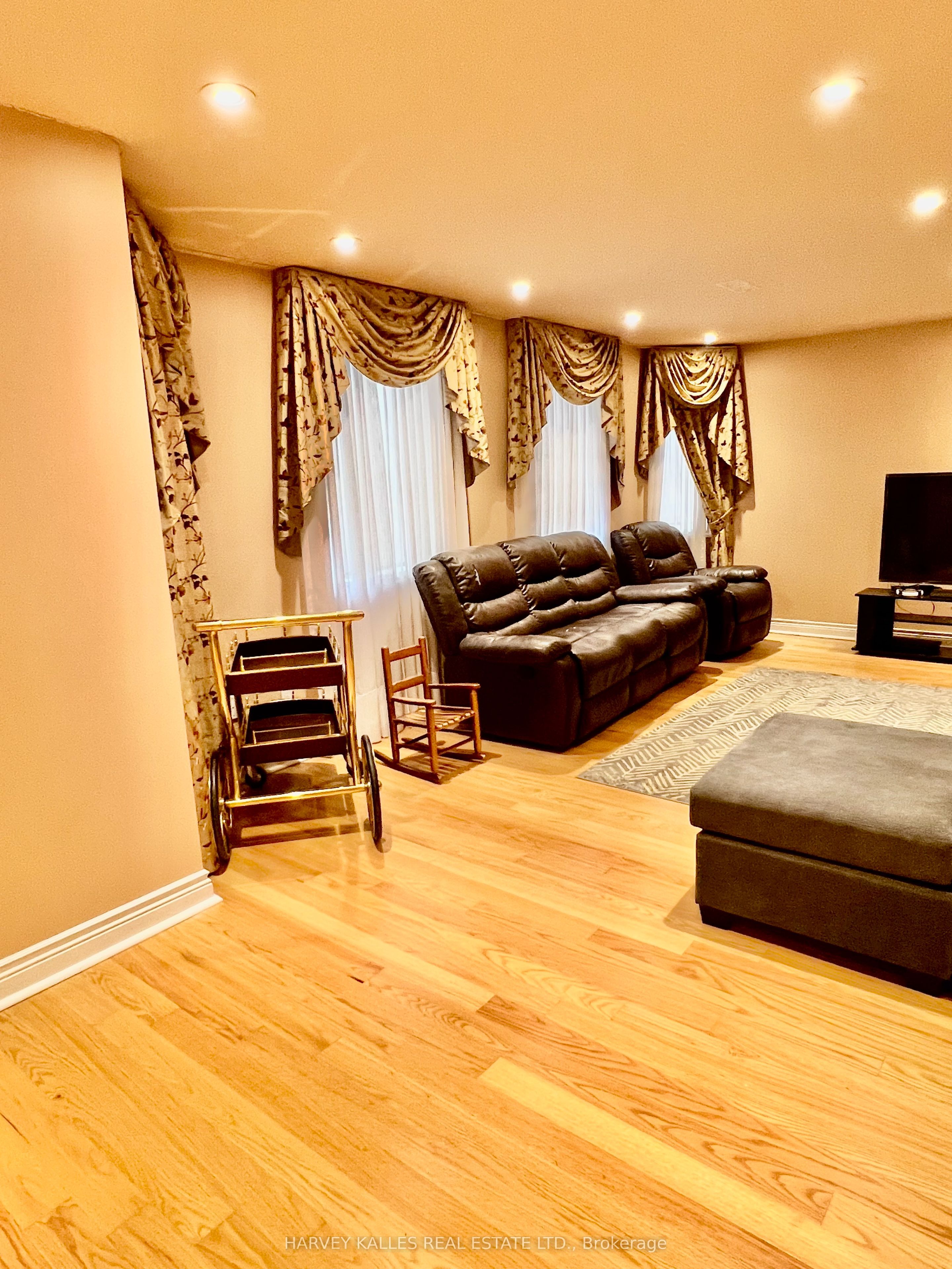 44 Ann Louise Crescent Bsmt Property Photo 15