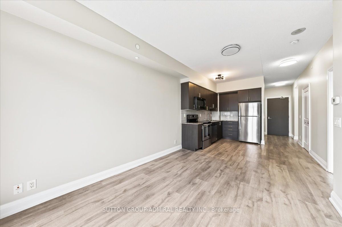 7890 Bathurst Street 806 Property Photo 27