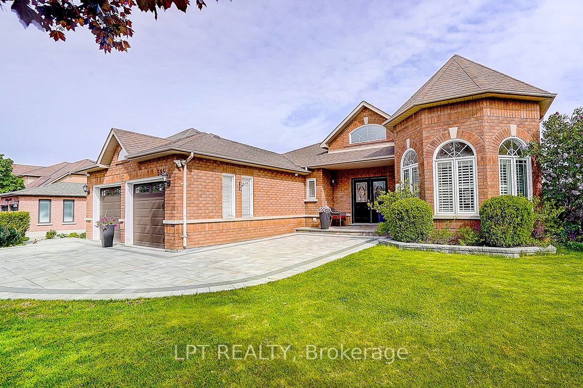 585 Holgate Circle Property Photo 2