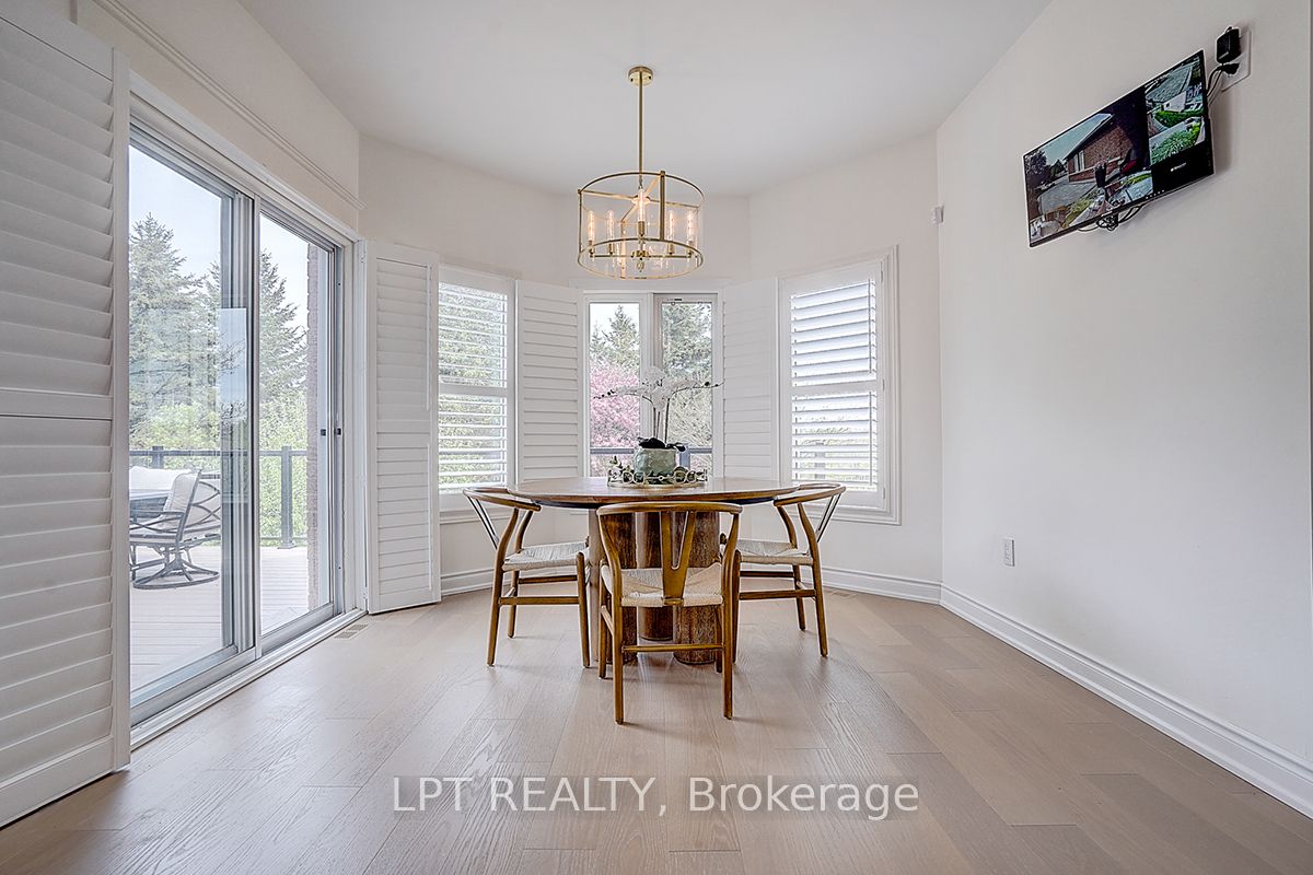 585 Holgate Circle Property Photo 15