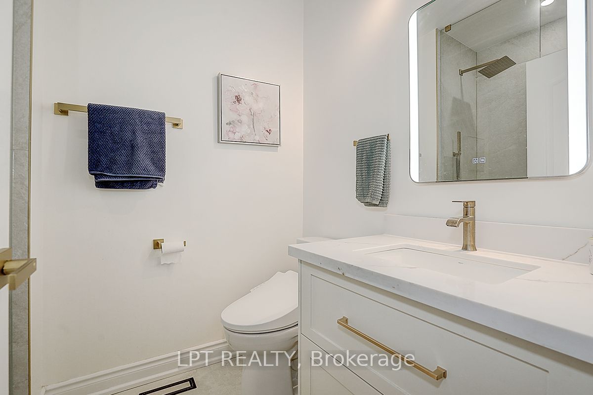 585 Holgate Circle Property Photo 25