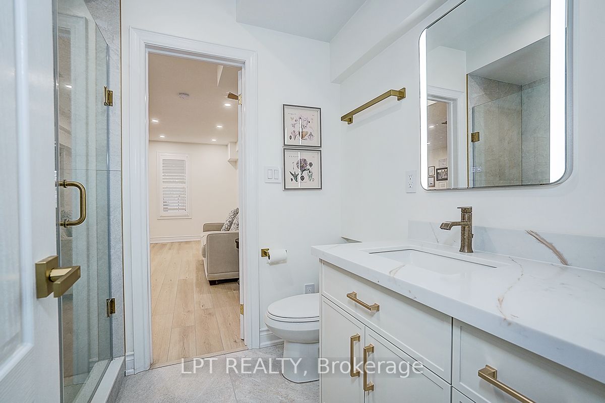 585 Holgate Circle Property Photo 36
