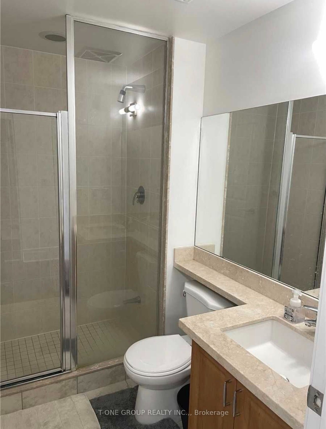 57 Upper Duke Crescent 207 Property Photo 8