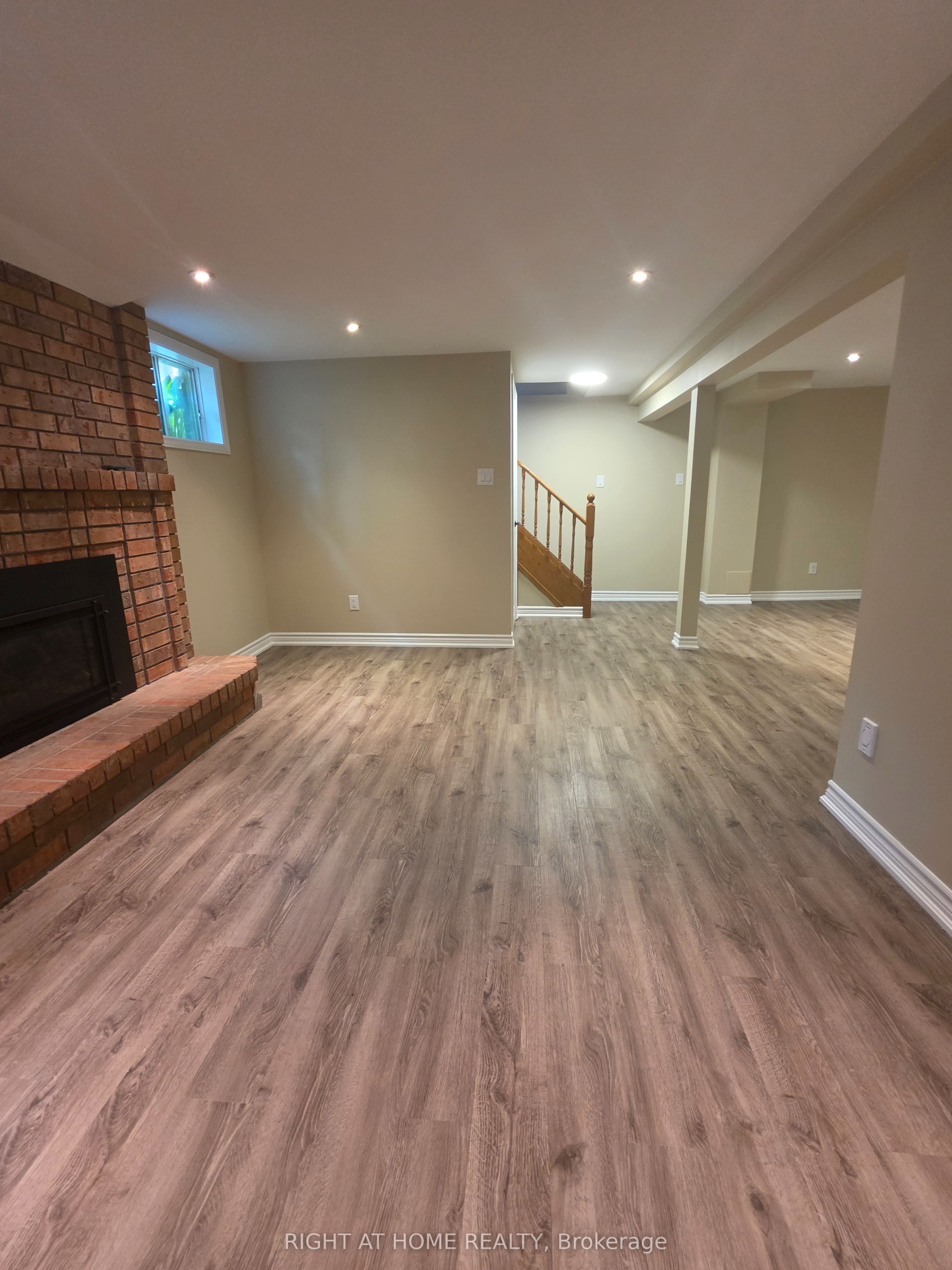 250 Hemlock Drive Property Photo 3