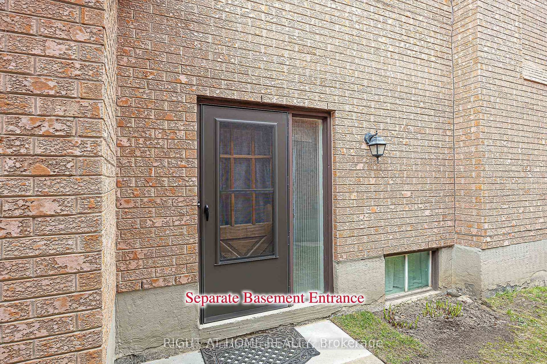 250 Hemlock Drive Property Photo 12