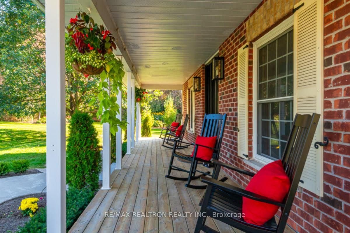 16450 Weston Road Property Photo 4