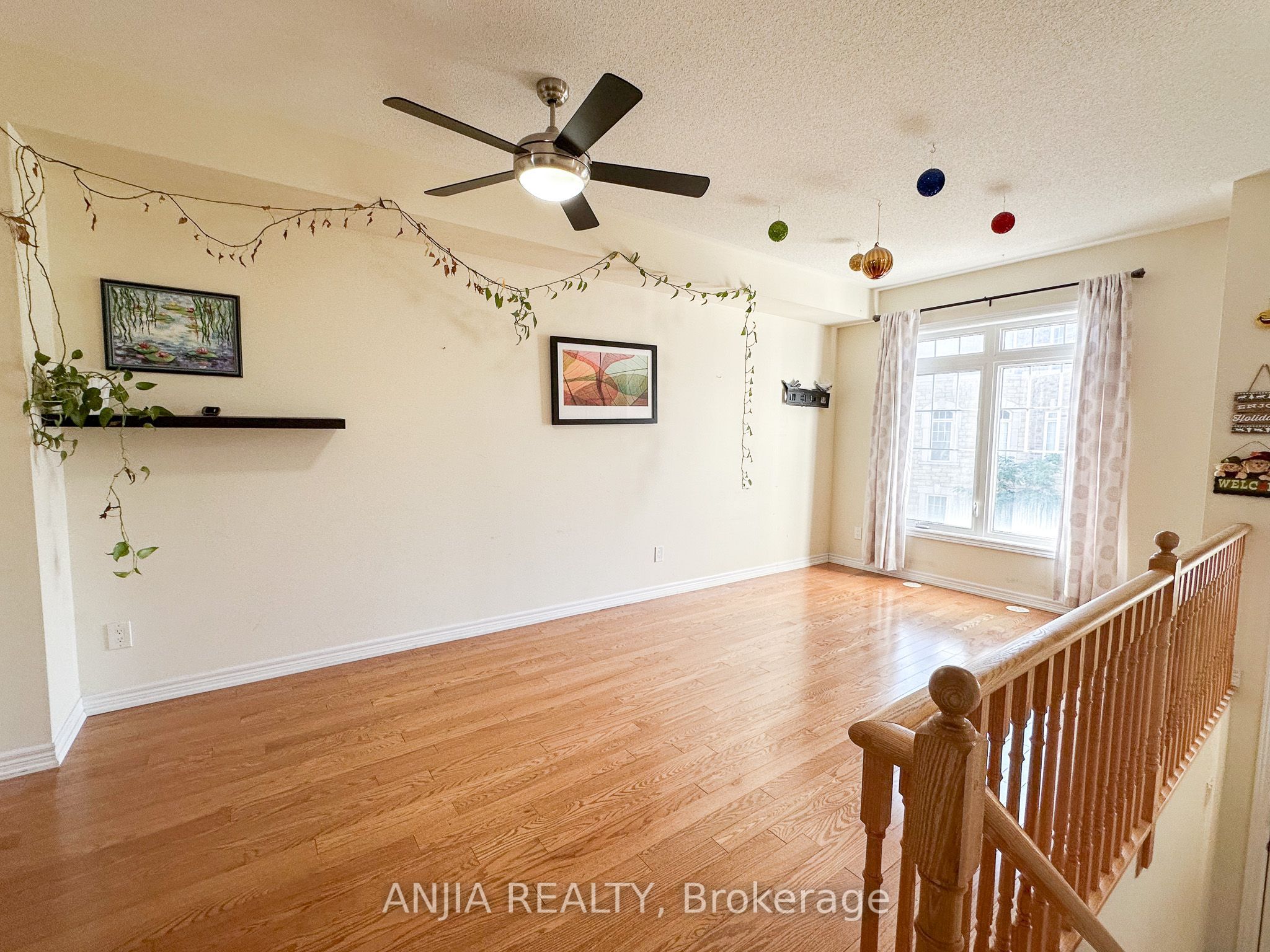 16 Weidman Lane Property Photo 5