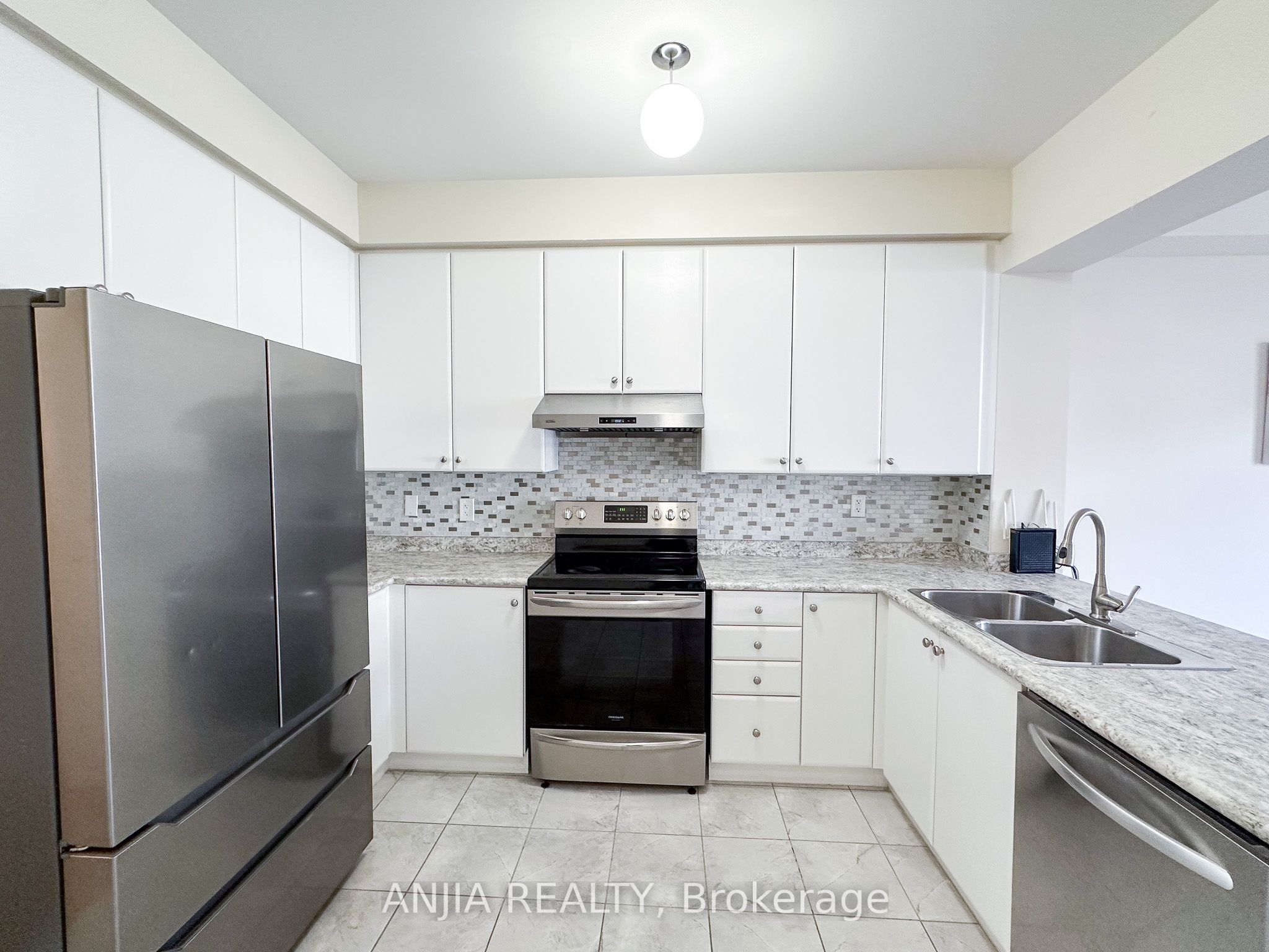 16 Weidman Lane Property Photo 9