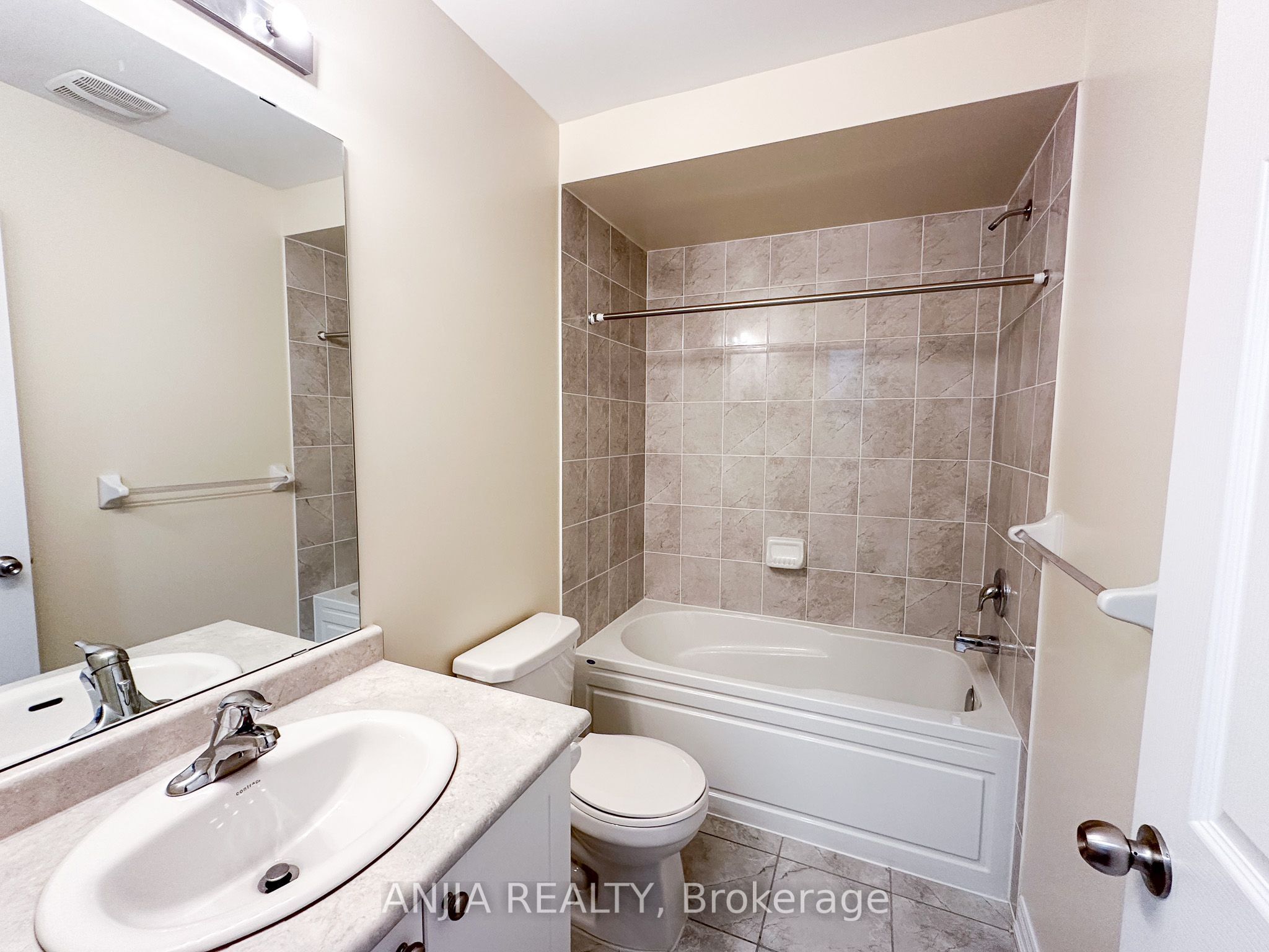 16 Weidman Lane Property Photo 16