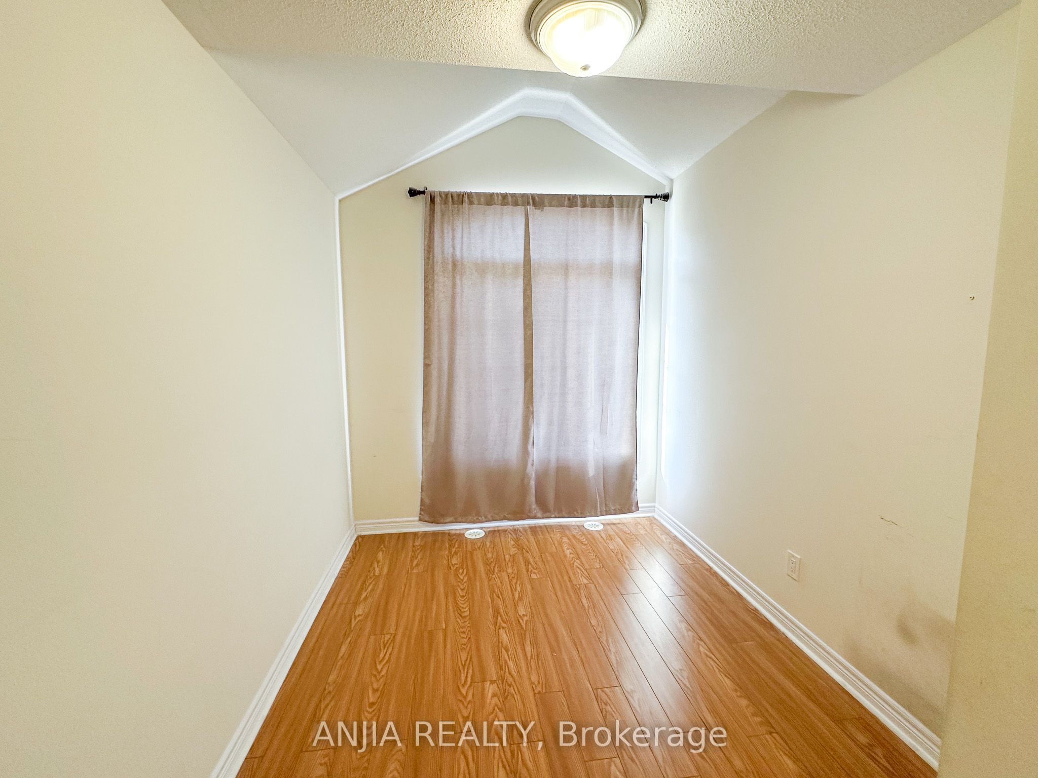 16 Weidman Lane Property Photo 18