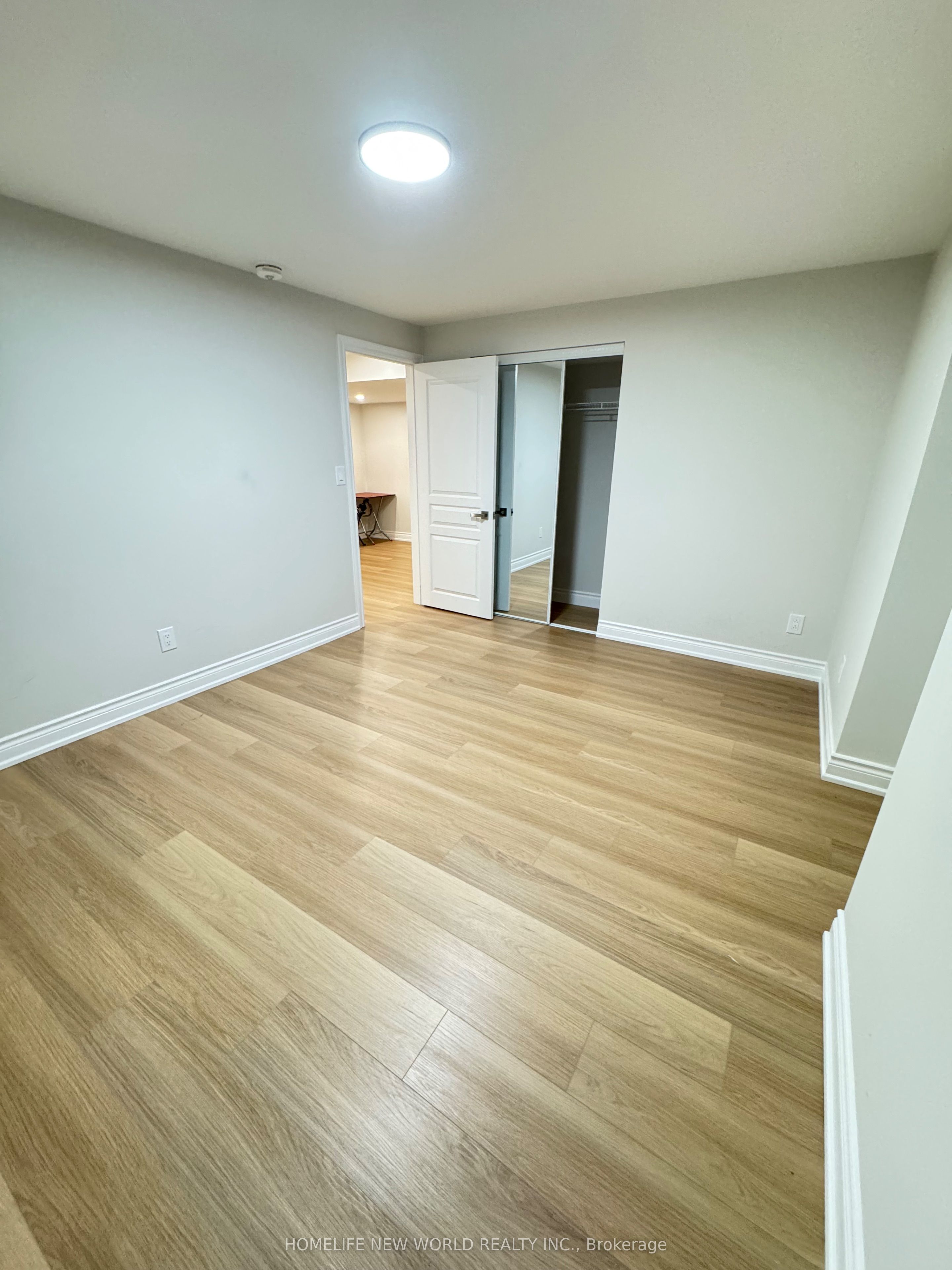 90 Riverwalk Drive Bsmt 2 Property Photo 12