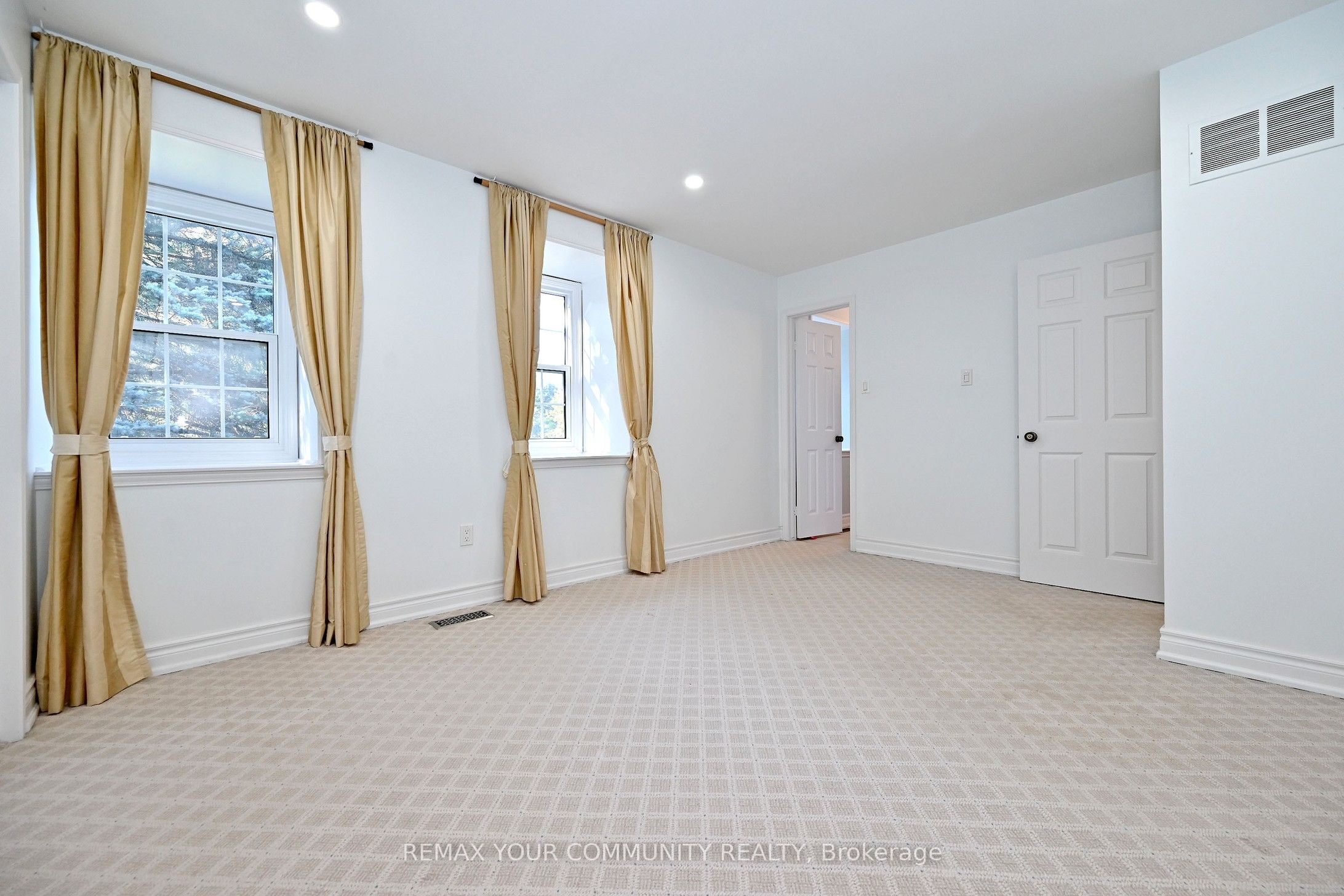 88 Cambridge Crescent Property Photo 29