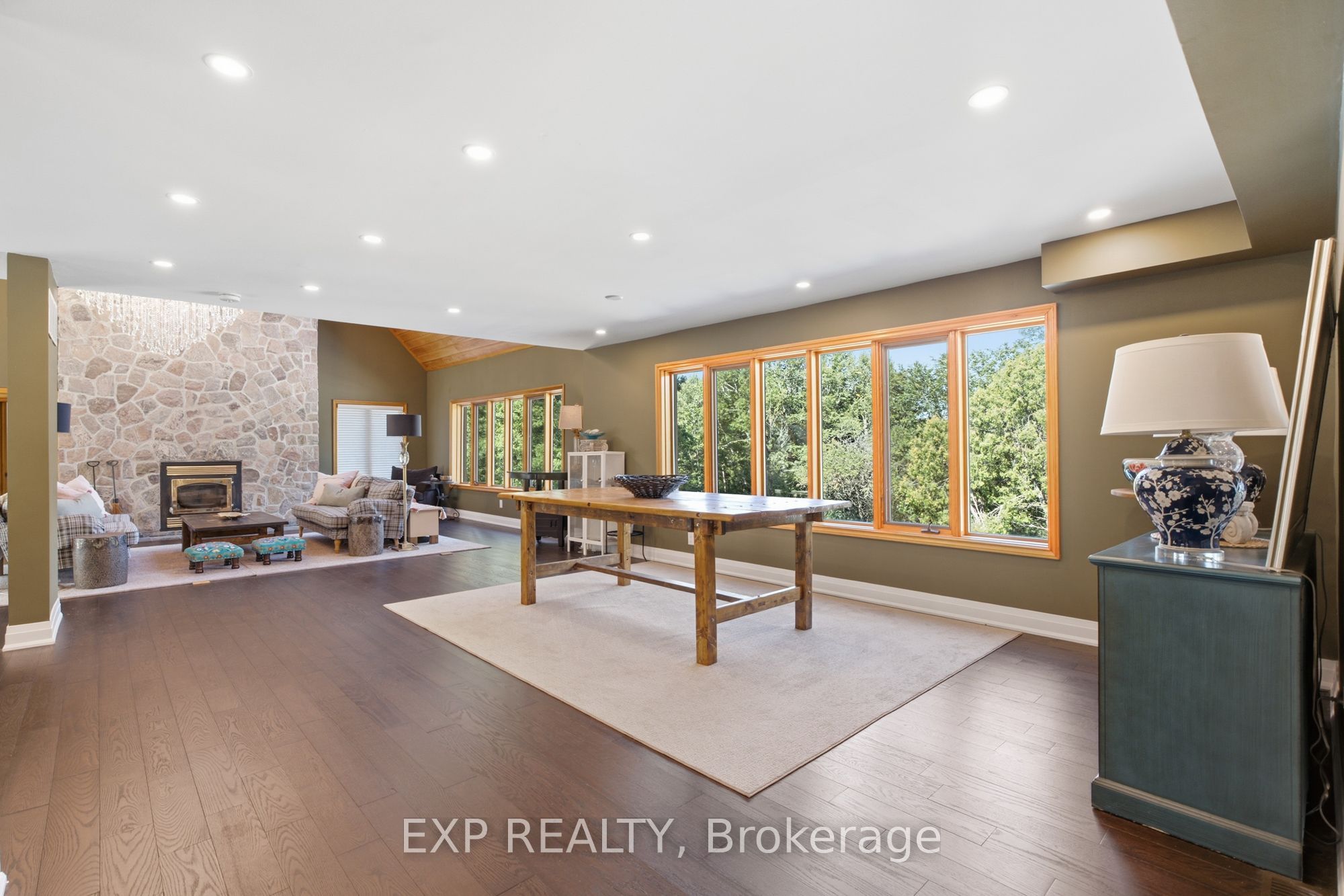 1785 Davis Drive W Property Photo 10