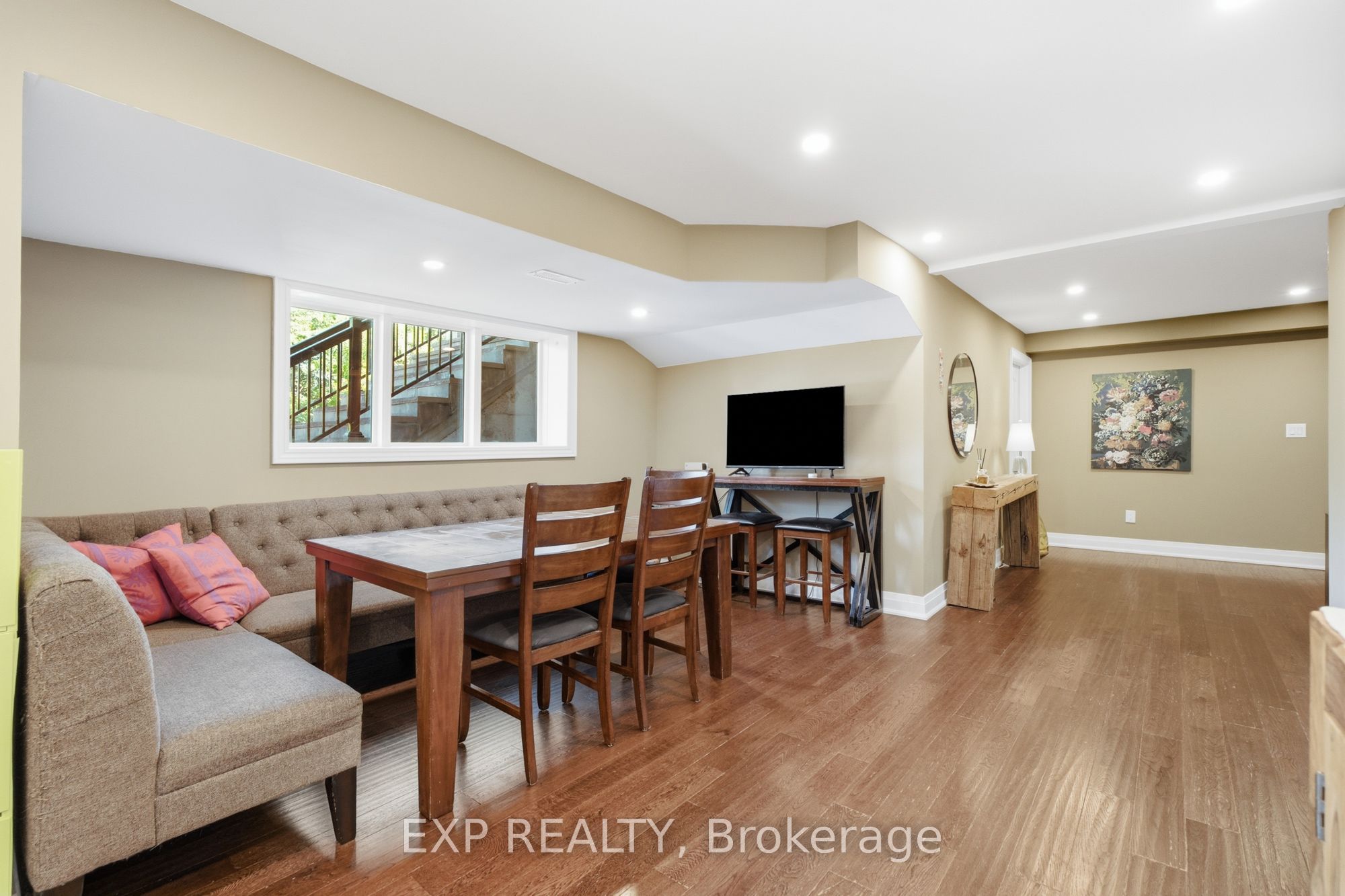 1785 Davis Drive W Property Photo 25