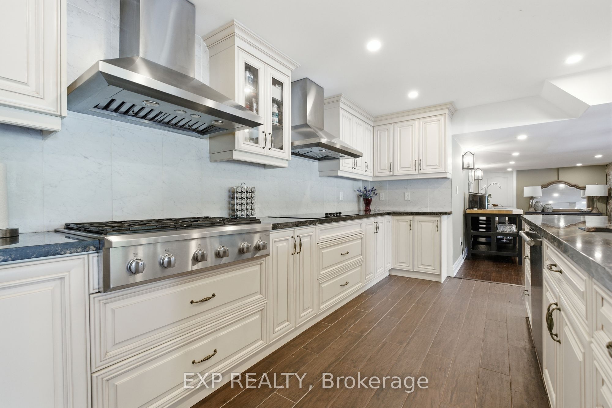1785 Davis Drive W Property Photo 26