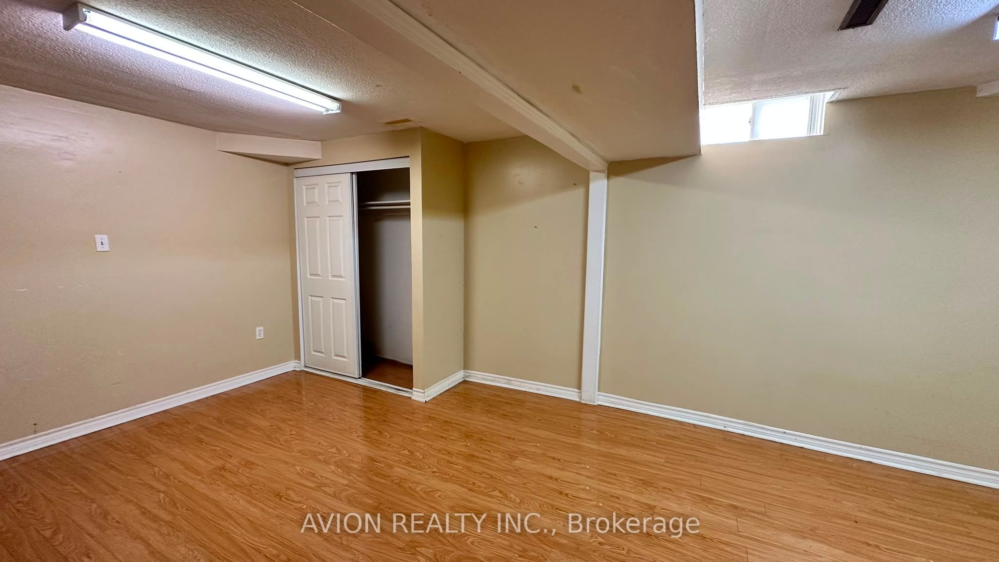 7 Fairty Drive (basement Apartment) Property Photo 11