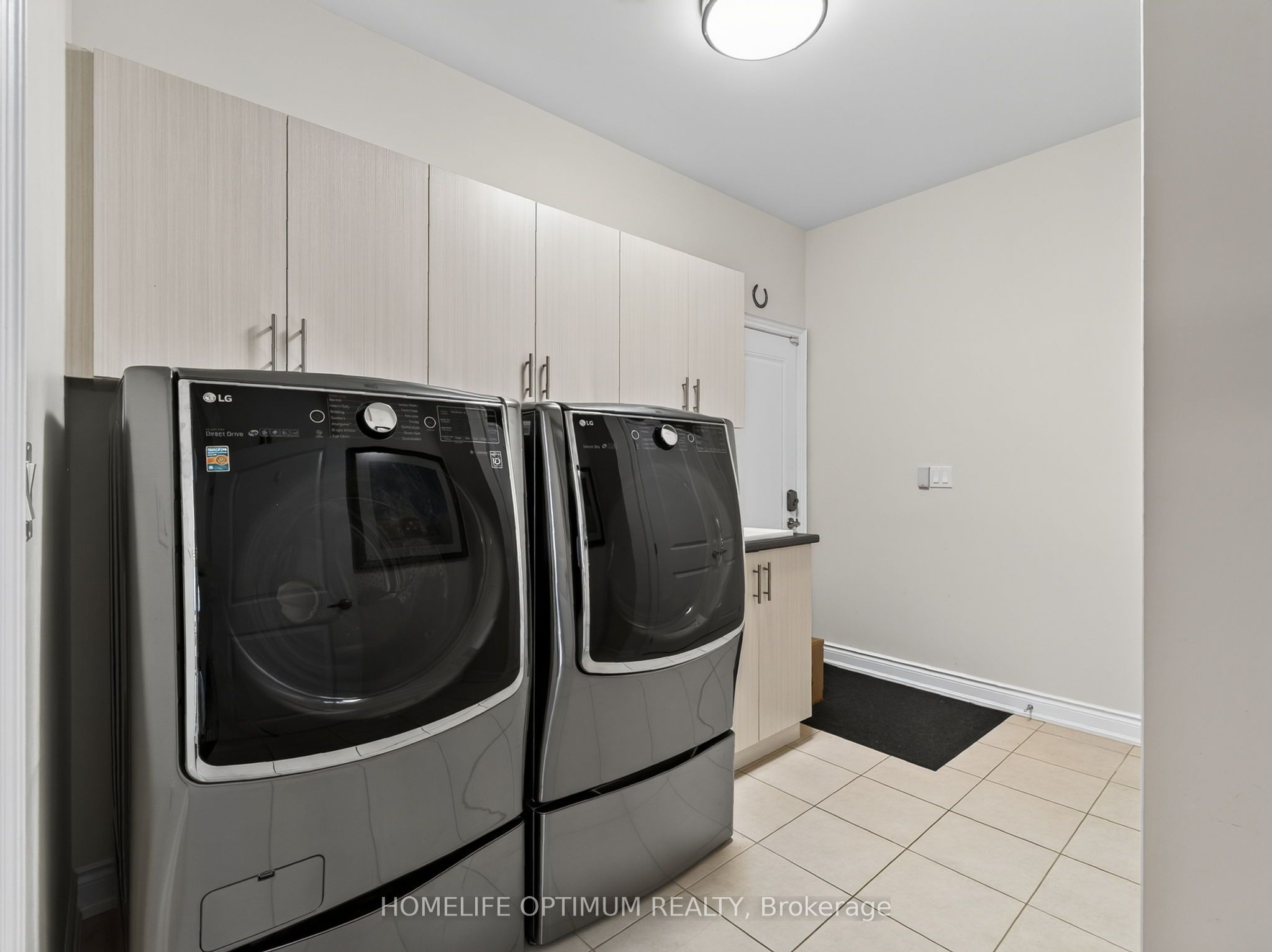 83 Strachan Trail Property Photo 15