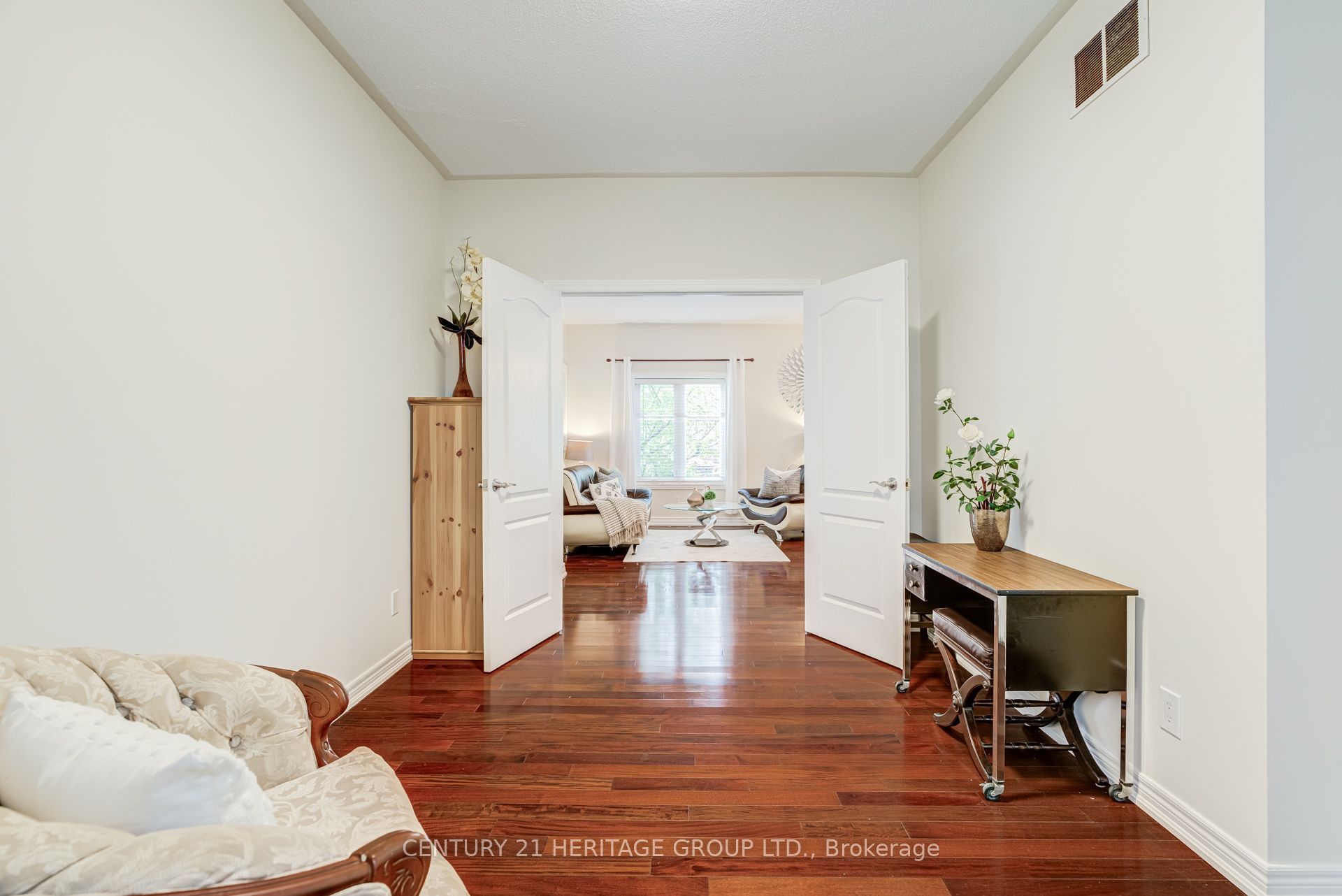 532 Melville Avenue Property Photo 19