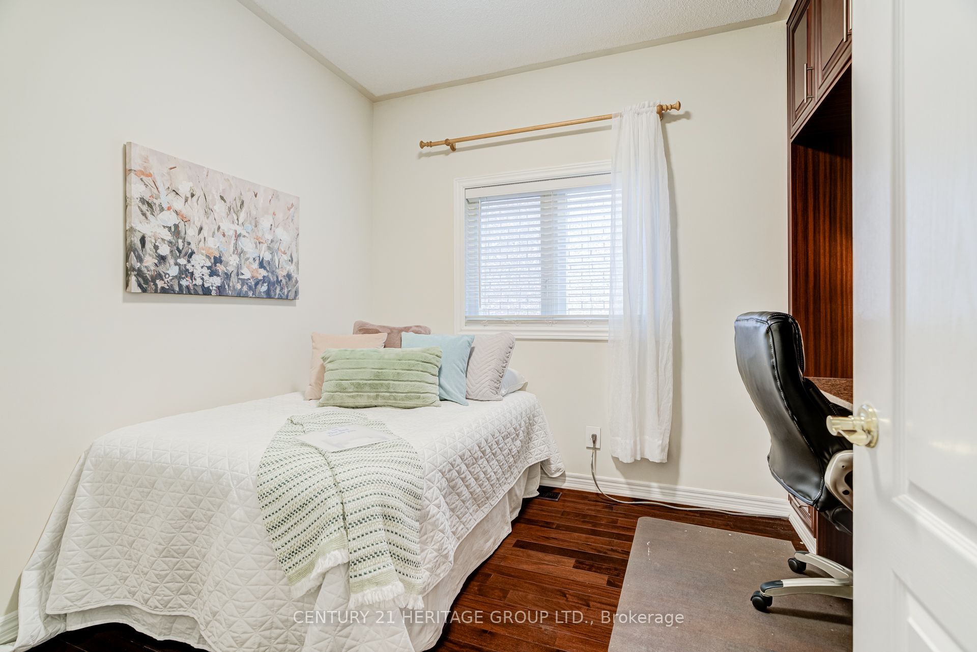 532 Melville Avenue Property Photo 20